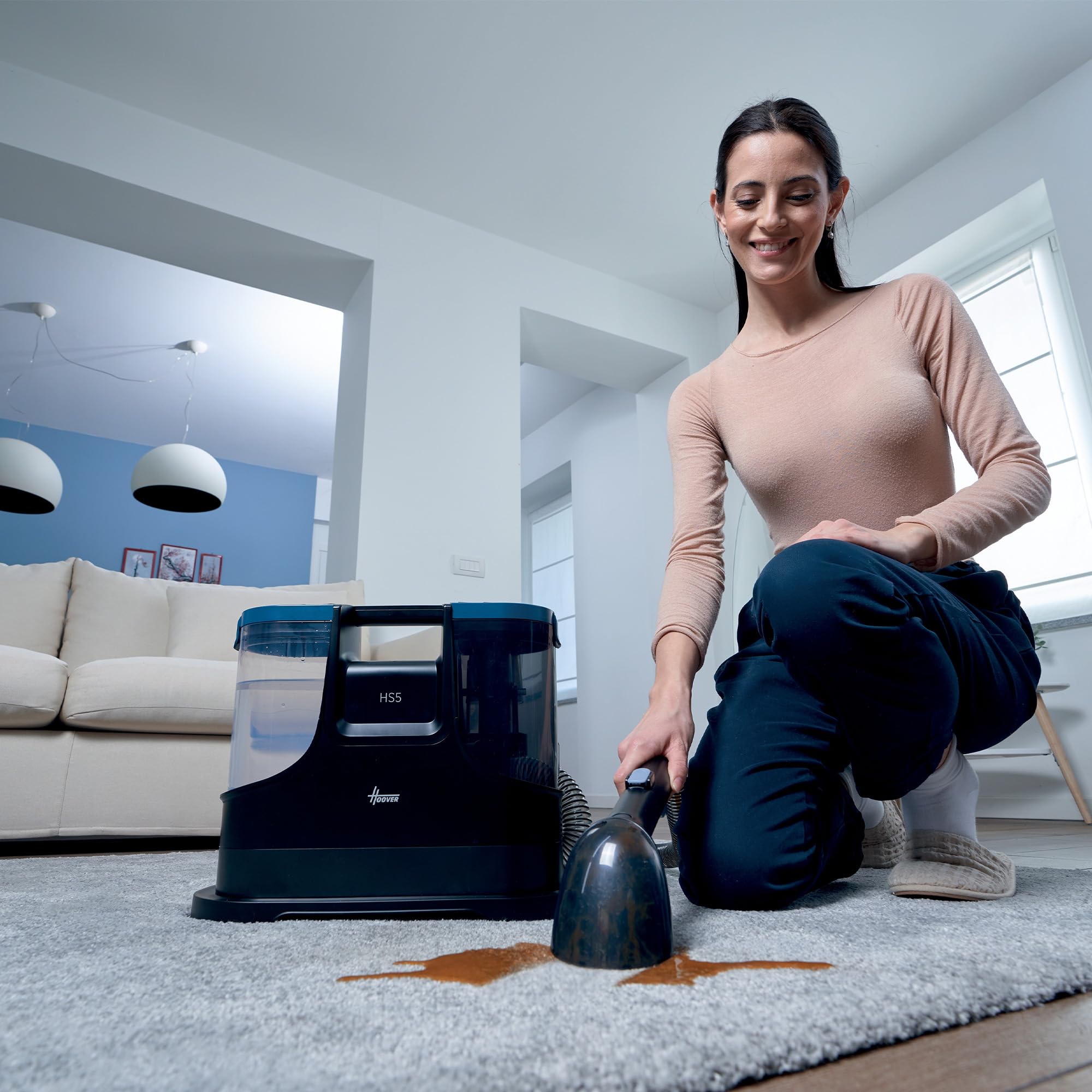 Hoover SpotCleaner Odkurzacz do czyszczenia plam - Myj i susz dywany, tapicerka, fotelik samochodowy i szyby, akcesoria do okien, zbiornik 1,5 l, 400 W, idealny dla zwierząt domowych [HS500]