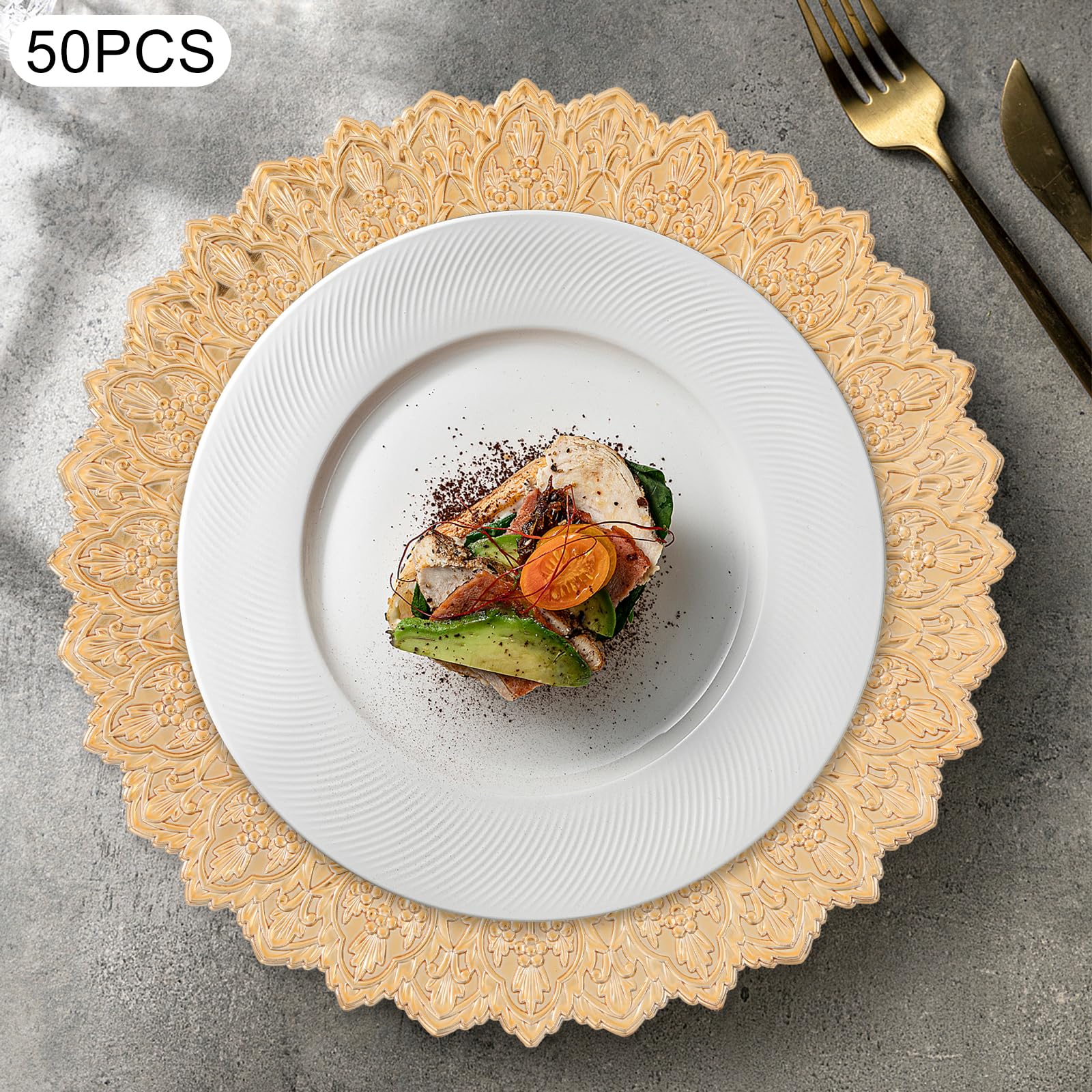 Lot de 50 assiettes de présentation rondes en plastique de 33 cm pour fêtes, mariages, banquets, restaurants (dorés)