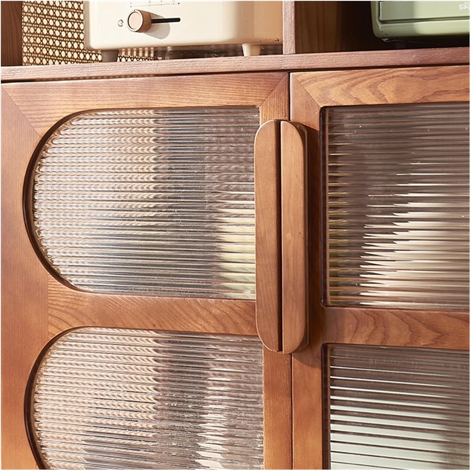 モダンキッチン 無垢材ラタンサイドボードリビングルーム収納キャビネット玄関両開き扉パントリーキャビネット ビュッフェサイドボード