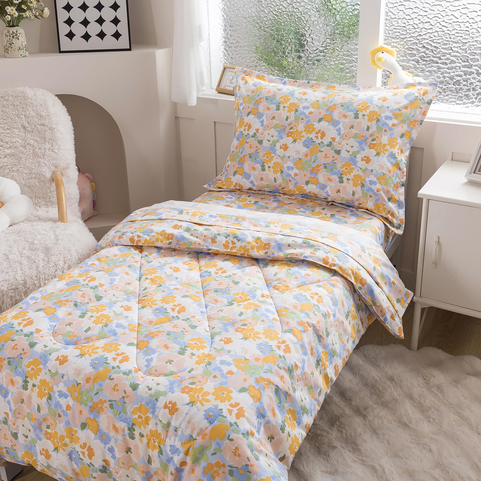 Caressma Twin Size 5 Pieces Comforter Set Bed-in-a-Bag,Soft Fabric Print Yellow Floral for Baby &amp; Kids,Includes Flower Comforter, Fitted Sheet, Flat Sheet，Pillow Case &amp; Pillow Shame for All Seasons