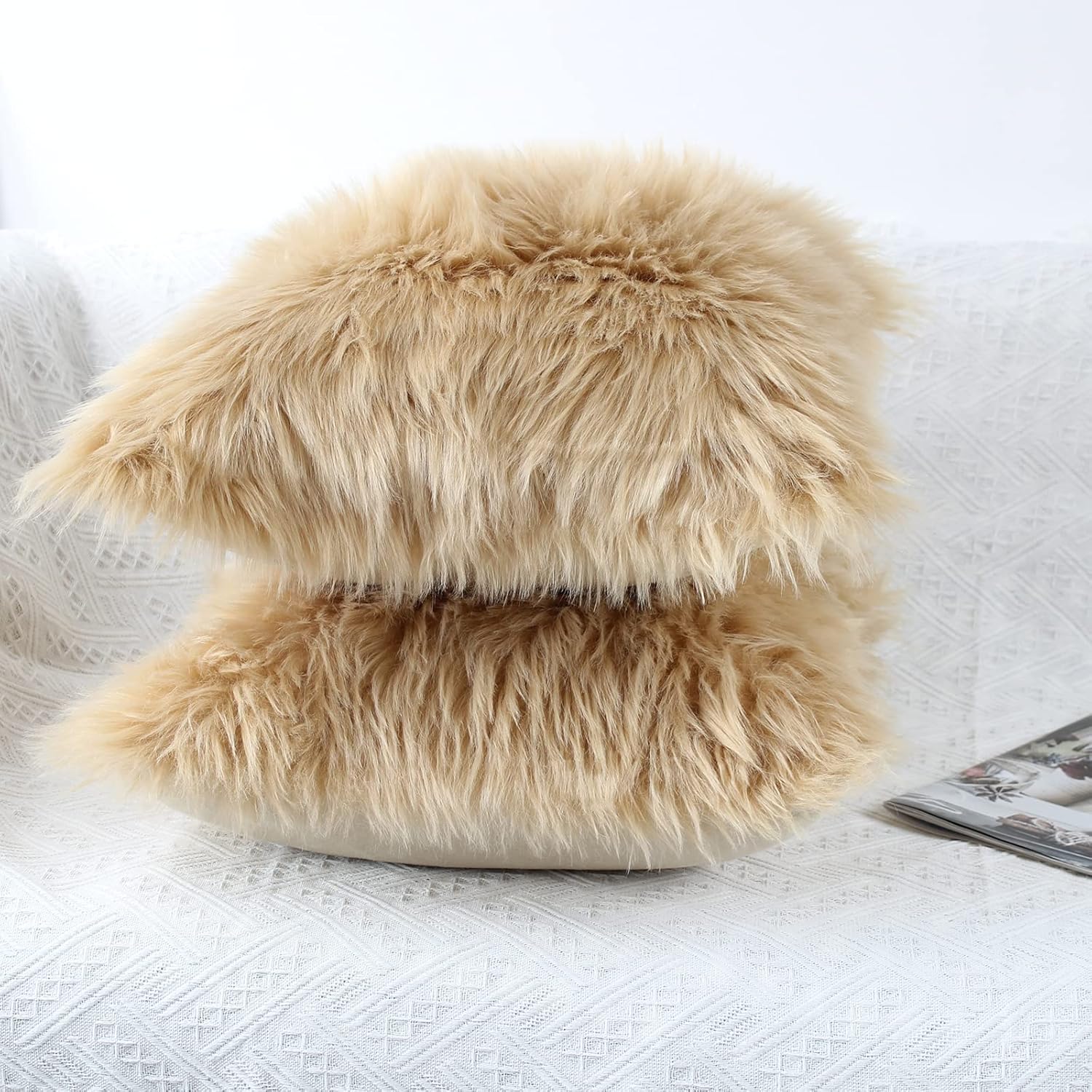 OYIMUA Fluffy Decorative Throw Pillow Covers Beige 20×20, Faux Fur Farmhouse Luxury Pillow Cases,Soft Plush Fuzzy Cushion Covers for Sofa Couch Living Room Bedroom Set of 2