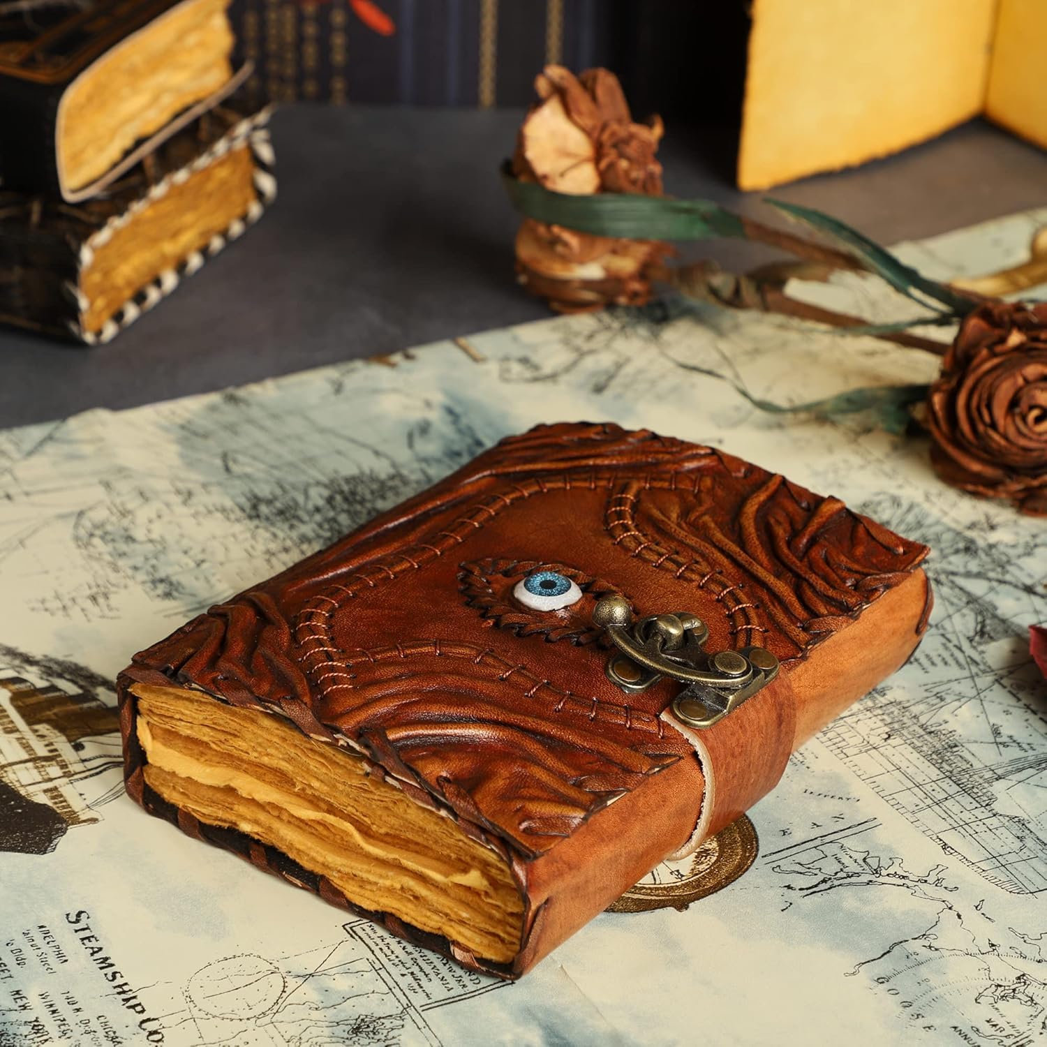 Hocus Pocus Księga Zaklęć Skórzany Dziennik Krawędź Papier Grimoire Journal Trzecie Oko Vintage Skórzany Dziennik Księga Cieni Dziennik Antyczny Zaklęcie Książka Wiedźmy Dziennik Zamek Zapięcie Notatnik 18 x 12 cm