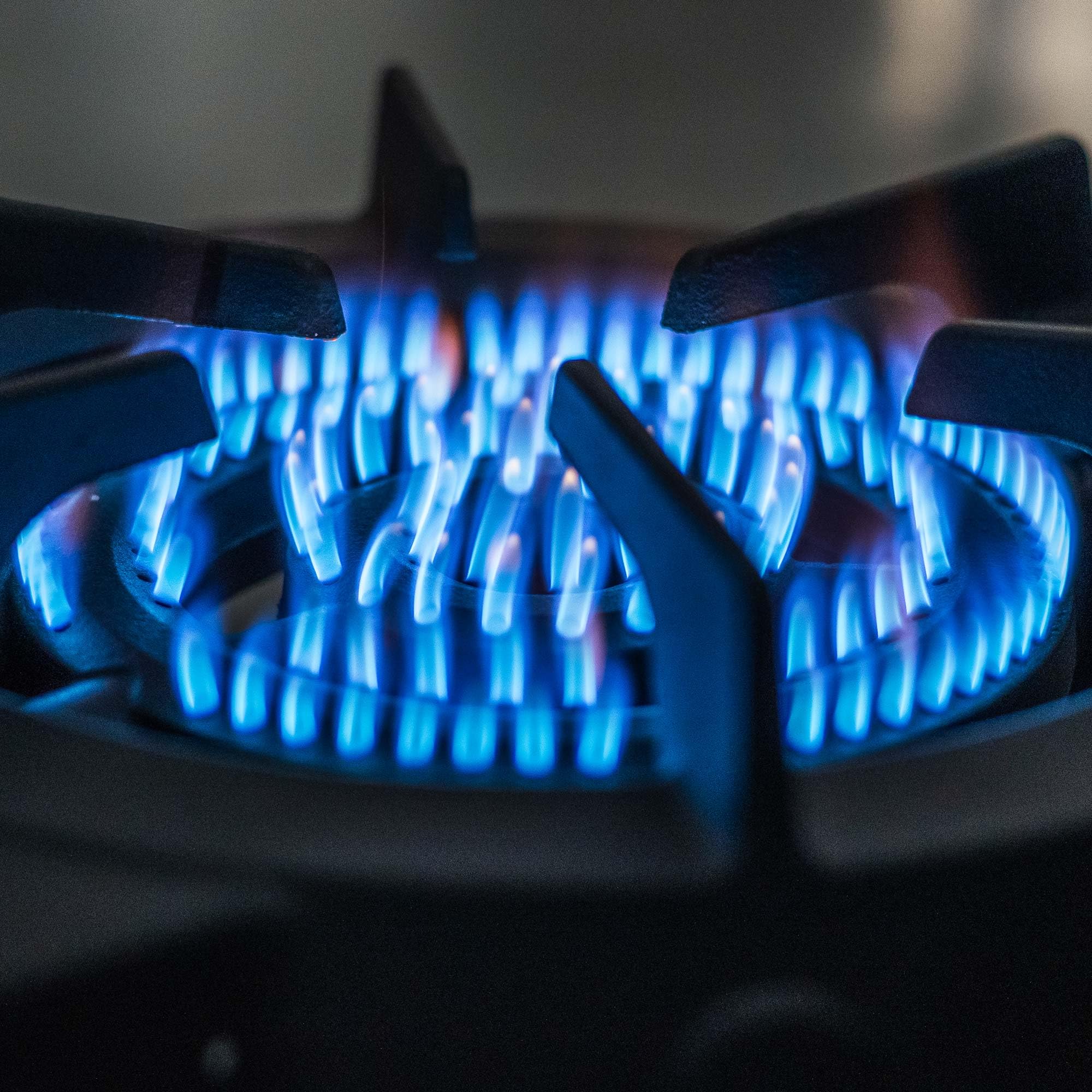 Hornillo de gas turístico con una potencia de 9,8 kW - para botellas de 11 kg