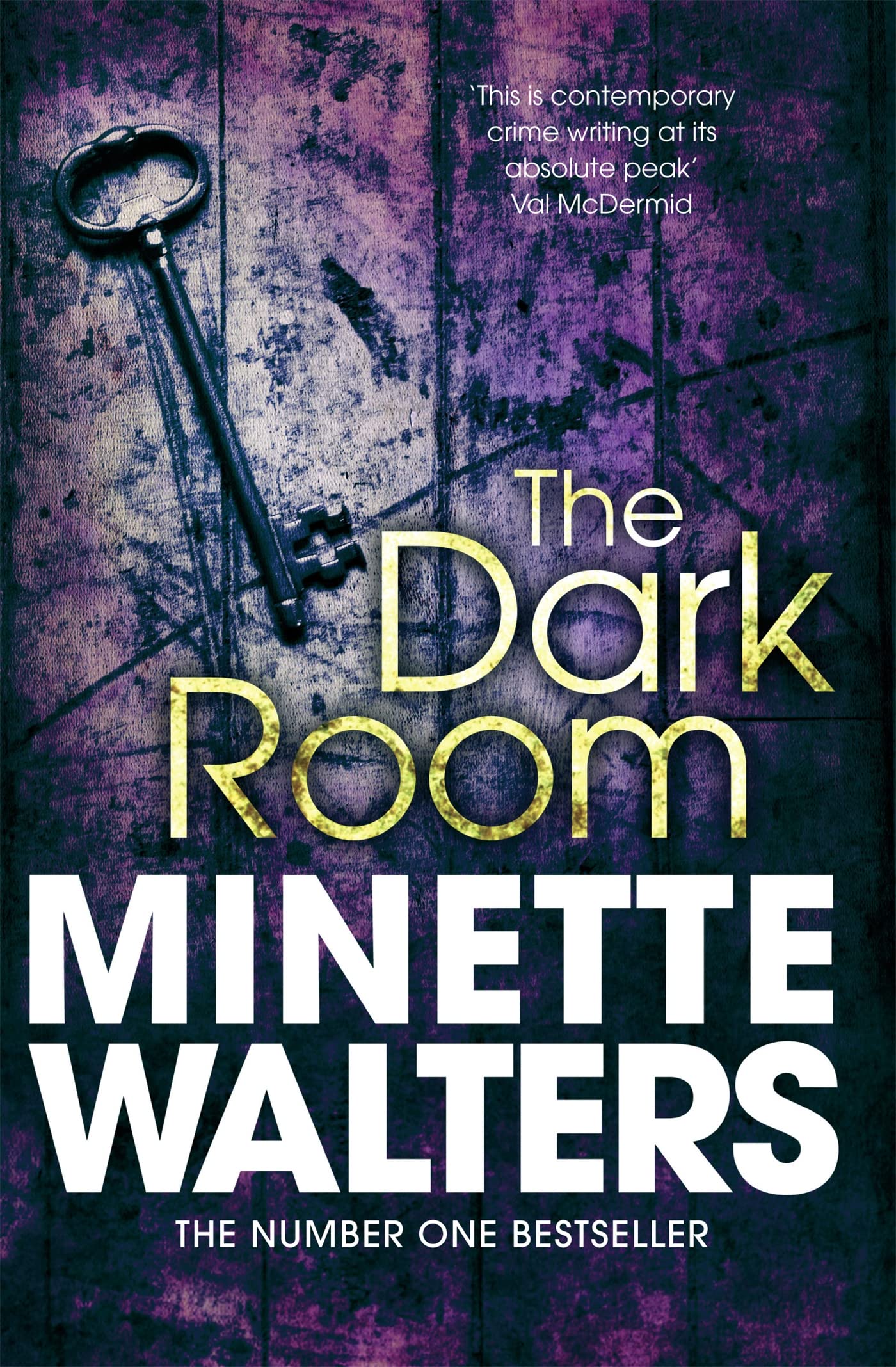Minette Walters Unisex Multicolor The Dark Room Paperback Book