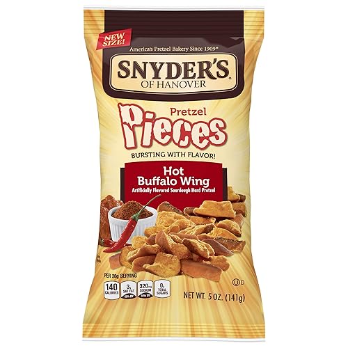 Snyder's of Hanover Piezas de pretzel, ala de búfalo caliente, 5 onzas (paquete de 8)