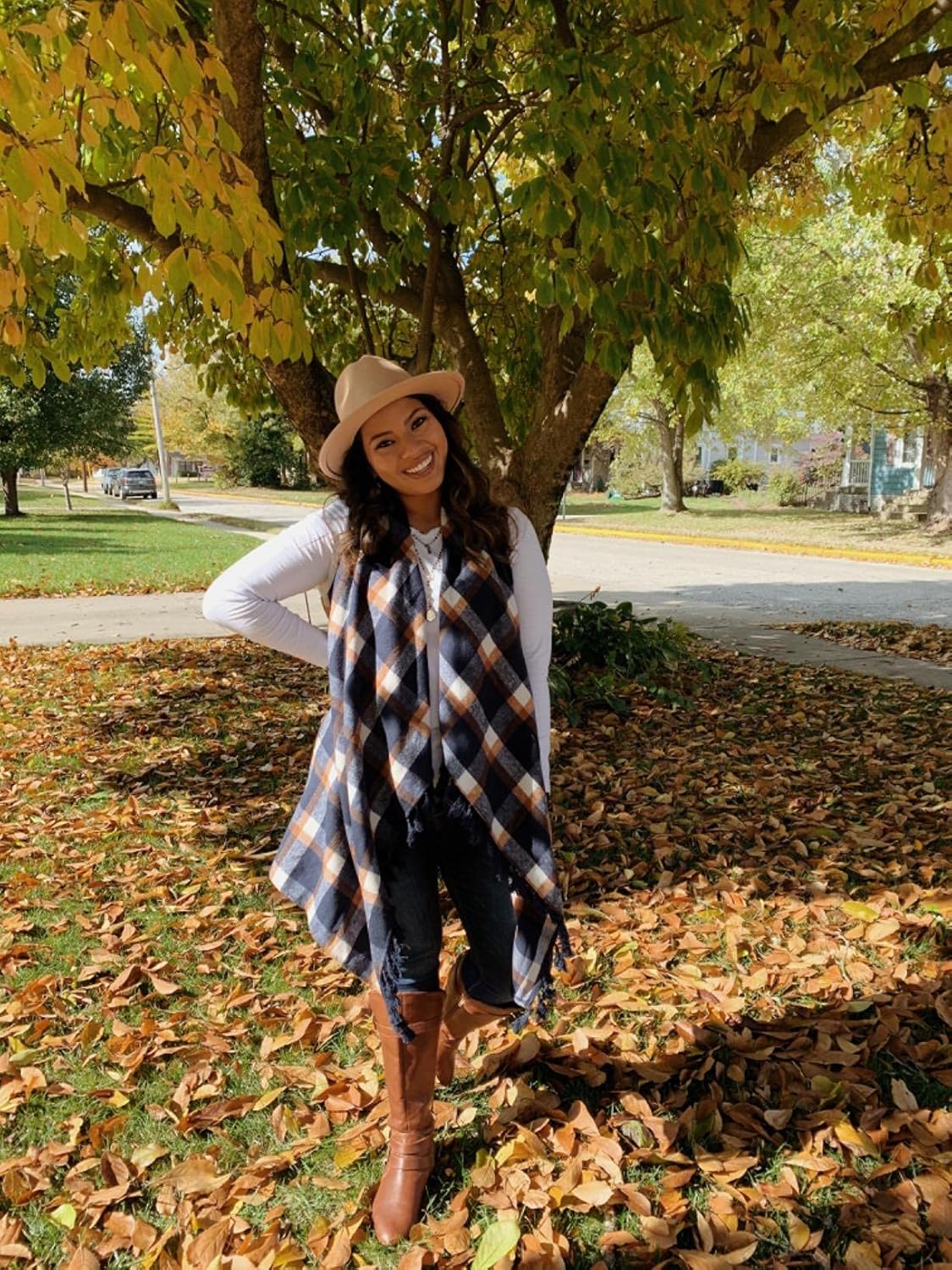 Inorin Womens Sleeveless Plaid Asymmetrical Hem Tassel Drape Open Front Cardigan Vest - Image 2