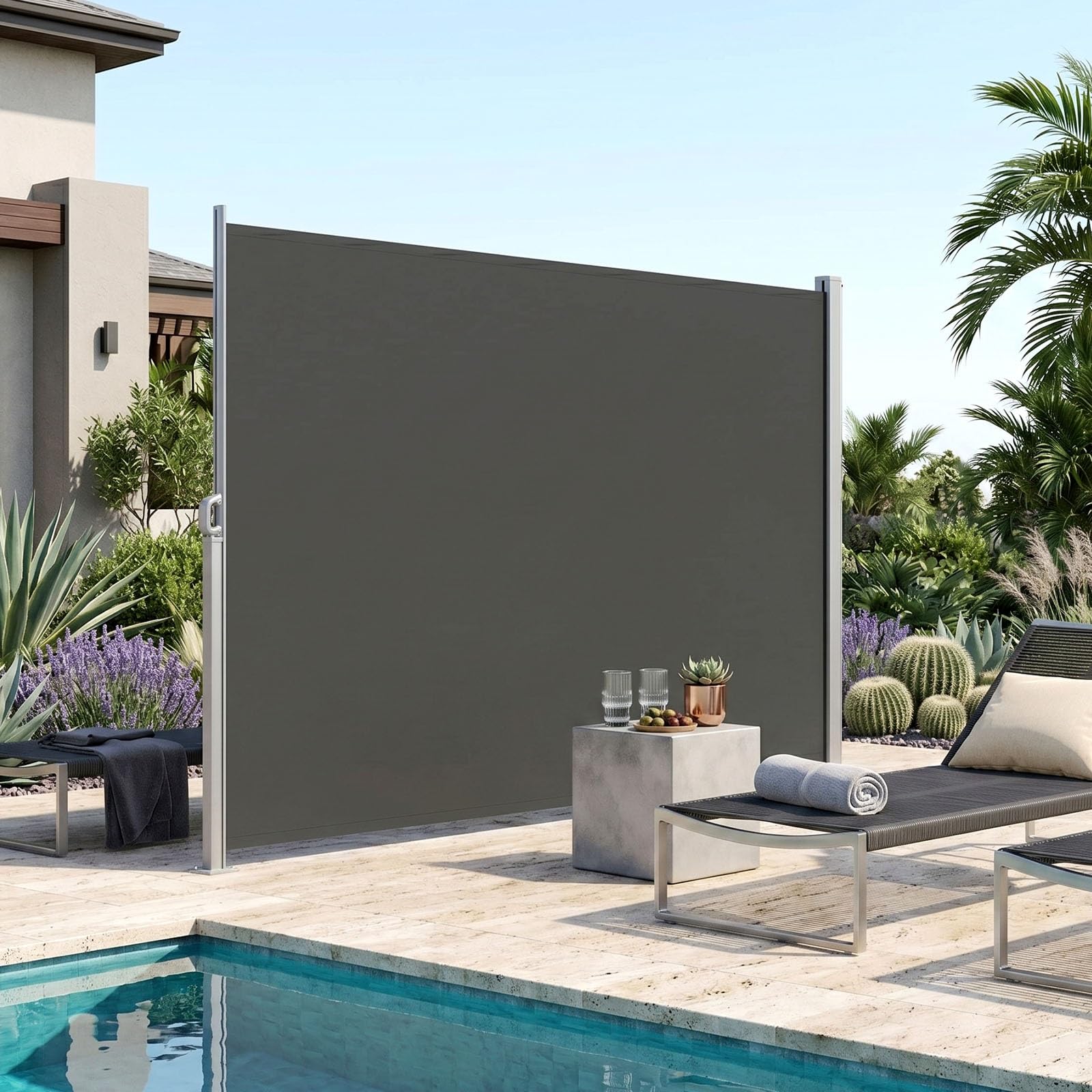 Toldo lateral retráctil de exterior para protección solar en patios, jardines y piscinas