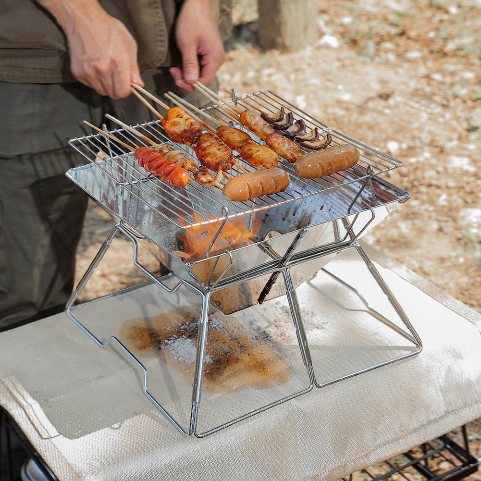 Składany grill na ognisko ze stali nierdzewnej z torbą do przenoszenia, ognisko kempingowe, przenośny palnik na drewno, grill na węgiel kempingowy, na piknik na świeżym powietrzu (kwadratowy)