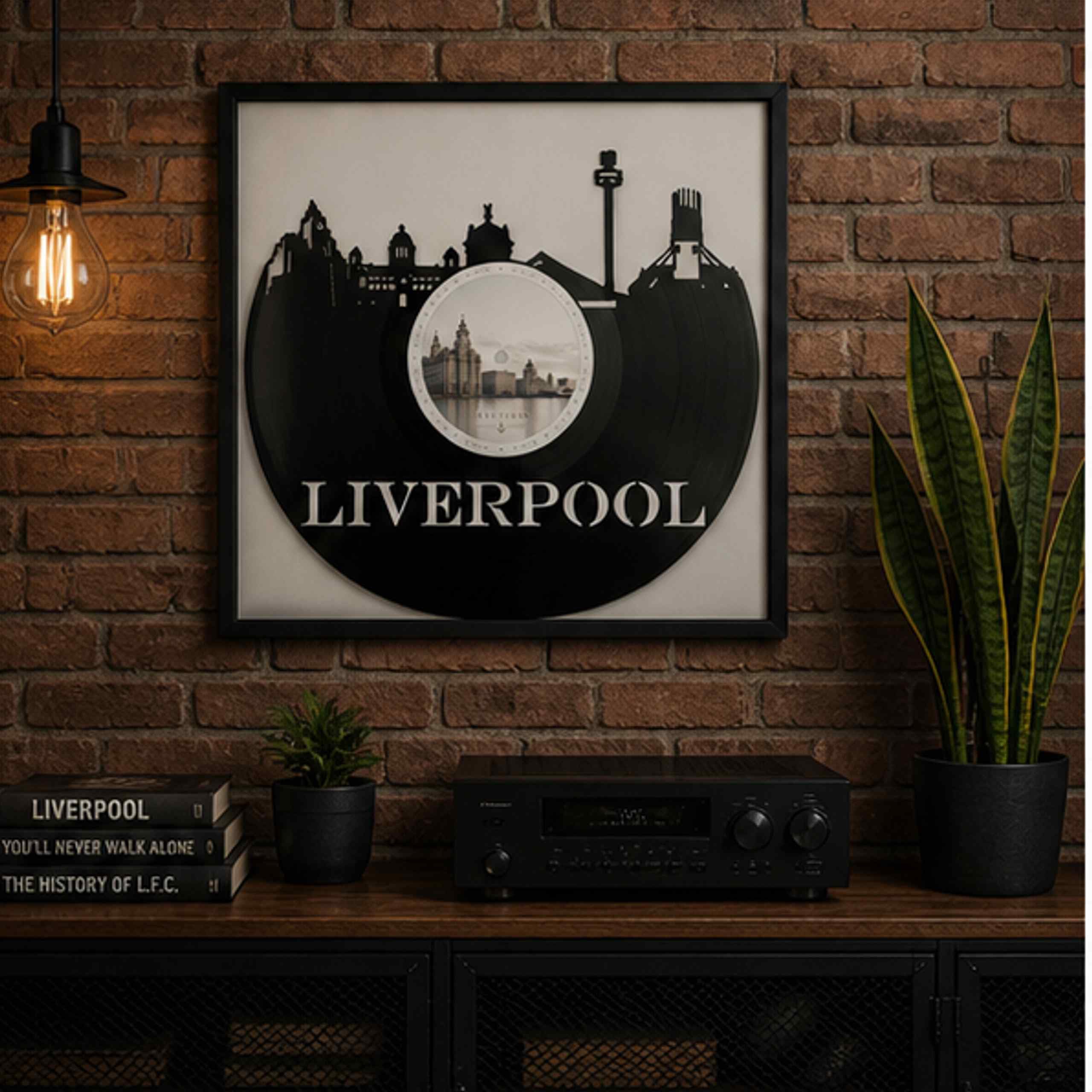 EVEVO Decorazione da parete in vinile con cornice, 32 x 32 cm, Liverpool, arte da parete in vinile, Inghilterra, regalo per gli appassionati di musica e città