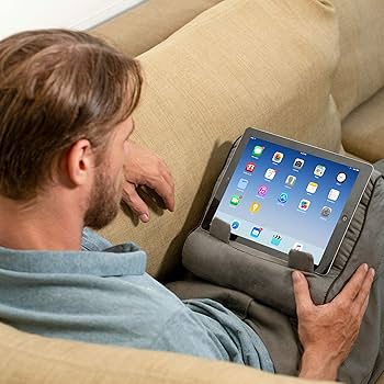 美品✨タブレットスタンド ブックホルダー 読書用枕 寝ながら読書 タブレット Amazon.co.jp: Book Couch iPad Stand | タブレットスタンド