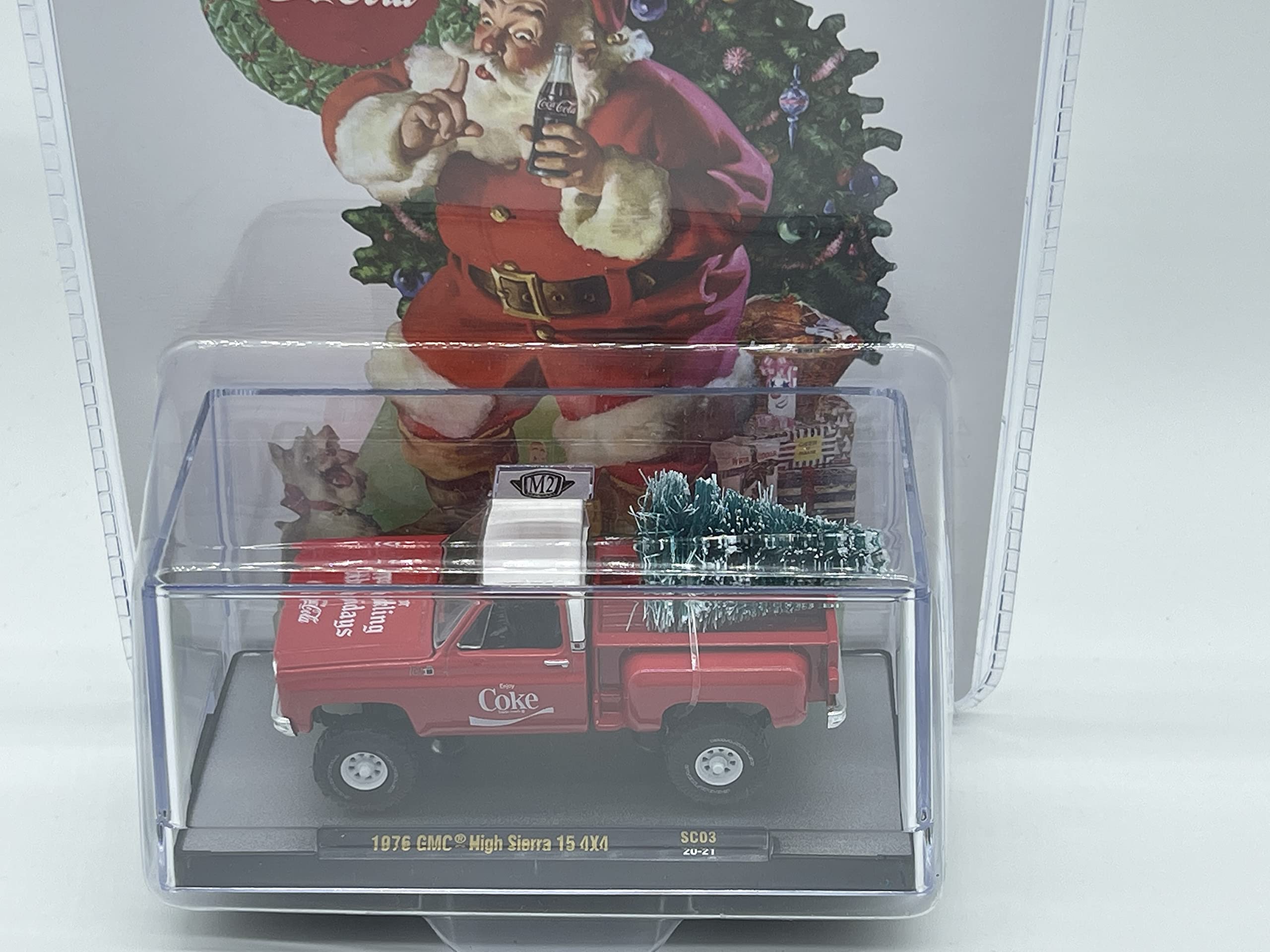 M2 Machines Coca-Cola 1976 GMC High Sierra 15 4X4 Escala 1:64 SC03