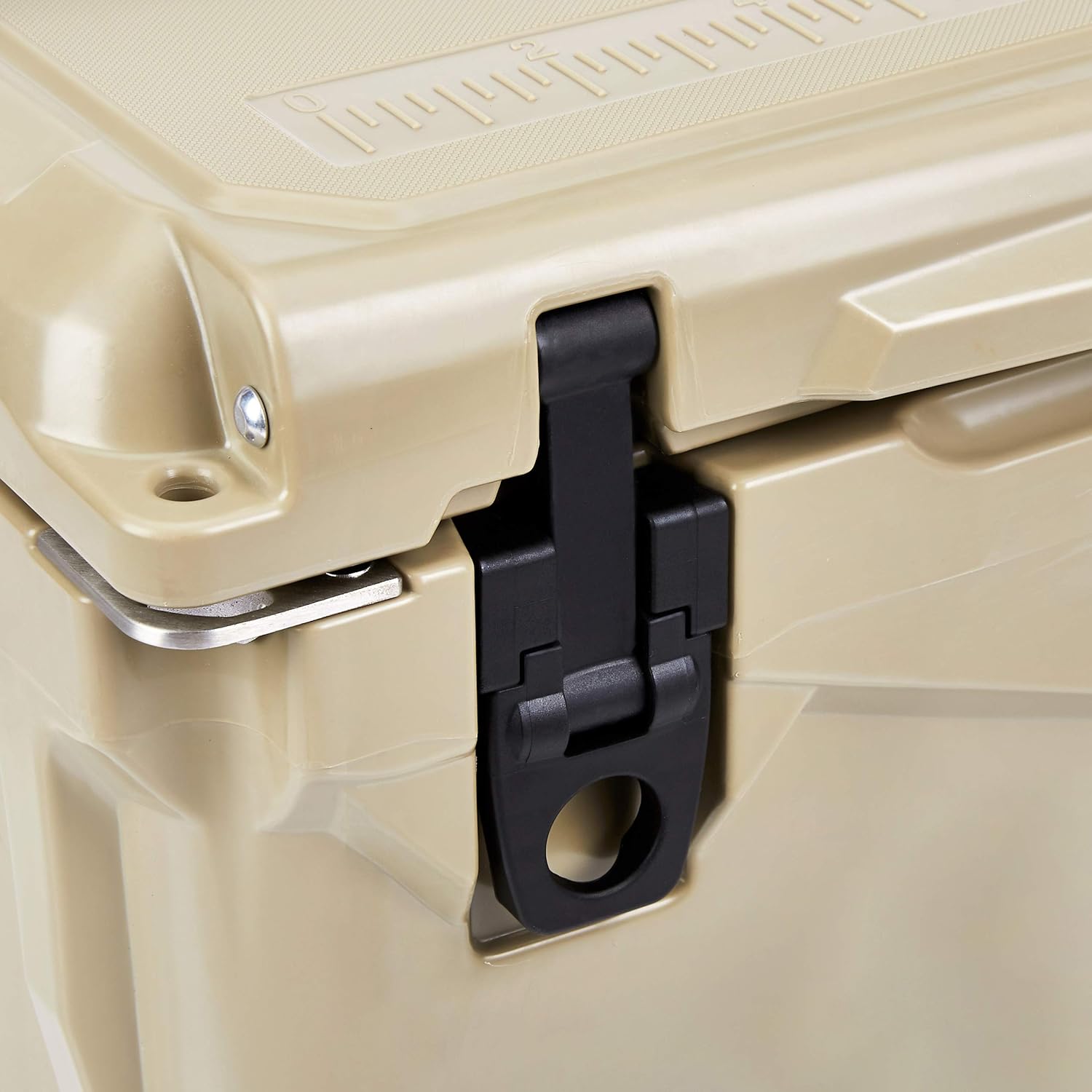 Buу 1 gеt 1 AmazonCommercial Rotomolded Cooler, 20 Quart, Tan