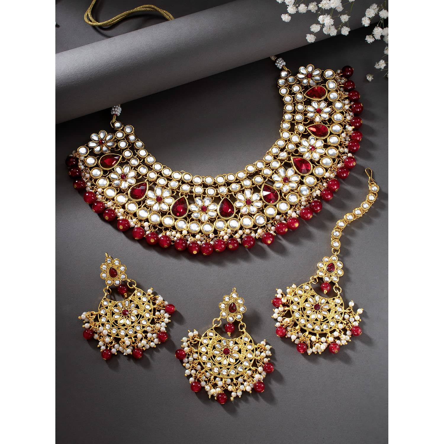 Aheli Collana girocollo Kundan placcata in oro con orecchini Maang Tikka, set di gioielli tradizionali regalo per le donne