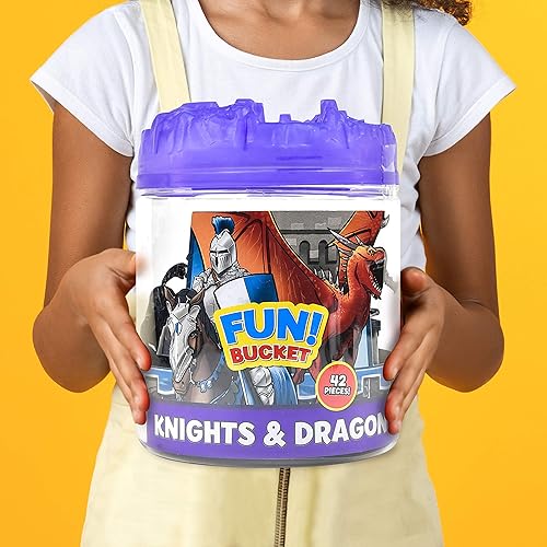 Miniatura 7 de Sunny Days Entertainment Figuras de caballeros y dragones en cubo, 42 soldados surtidos y accesorios, juego de juguetes para niños, figuras de