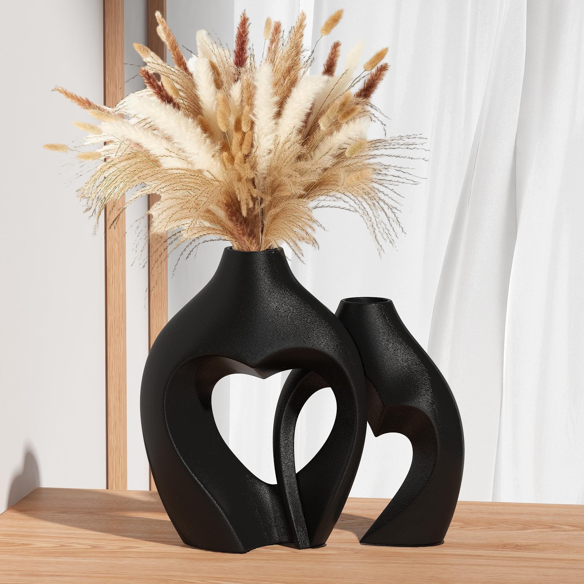Zormon Black Vases for Decor, Heart Shaped Ceramic Vase Set of 2, Nordic Heart Shaped Vases, Minimalist Decorative Vase for Table Centerpiece Wedding Dining Living Room Office House Decoration