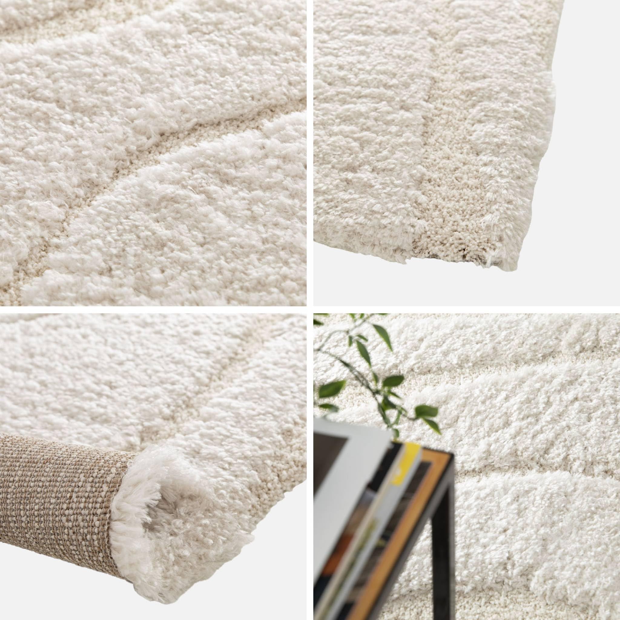 sweeek - Tapis intérieur shaggy motif avec relief crème Amy 160x230cm