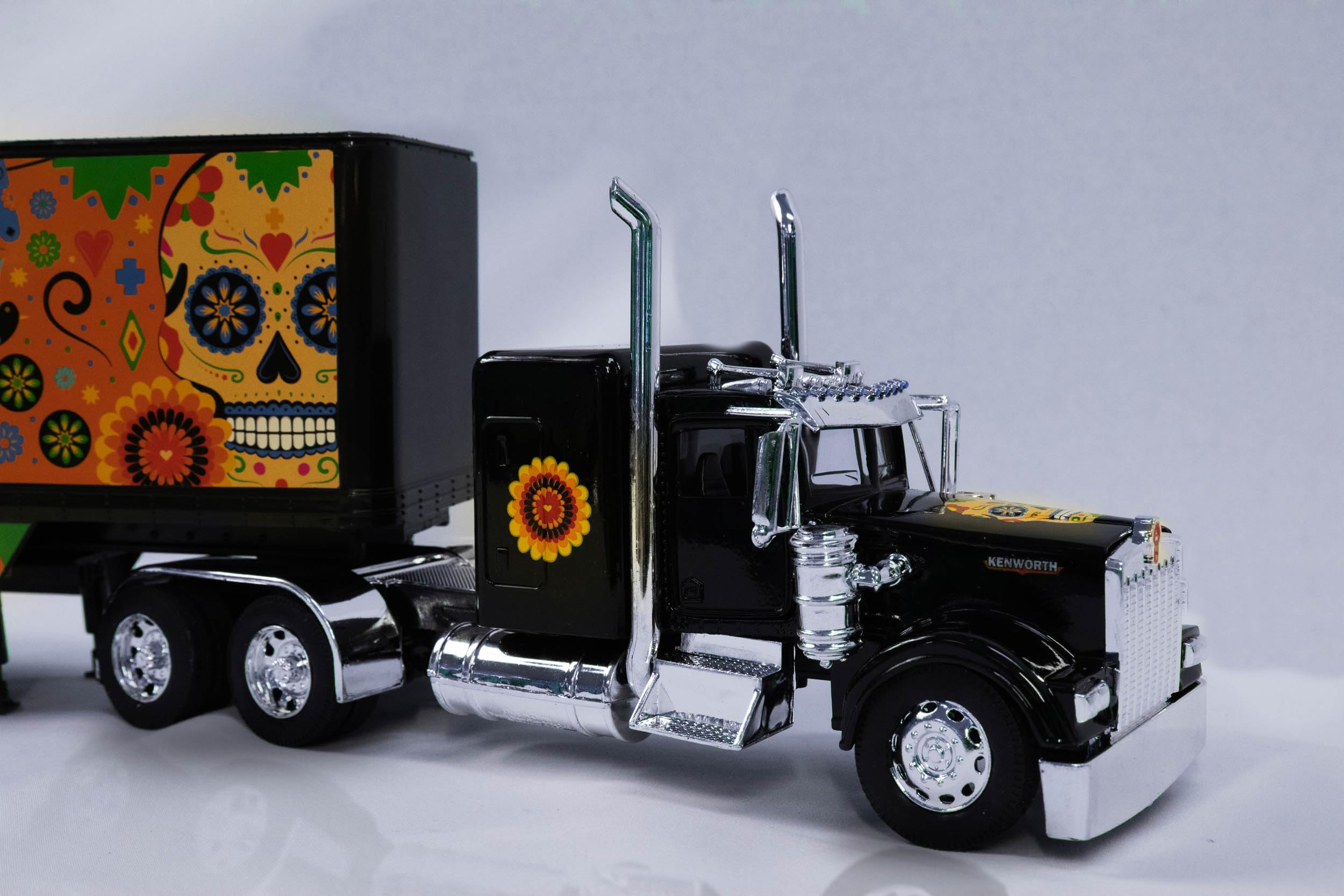 Amazon.com: Shop72 1:32 Scale Toy Truck with Trailer Diecast Semi