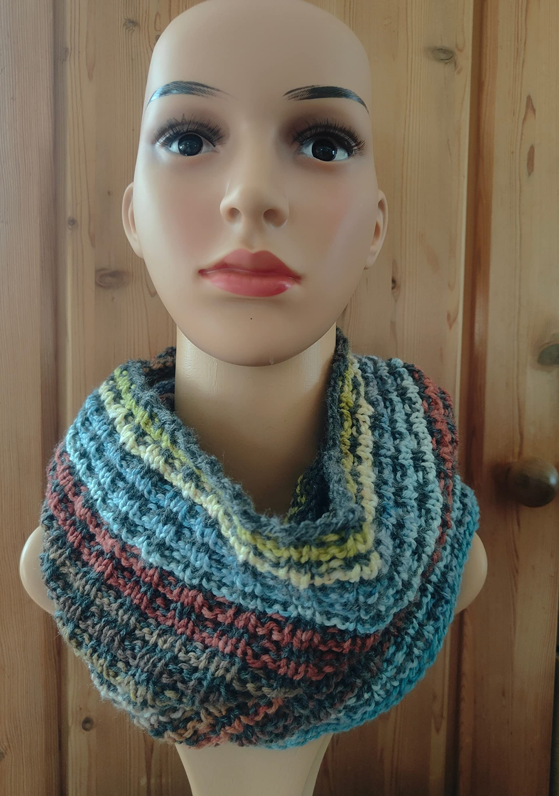 Schal Wollschal Loop handgestrickt Schlauchschal Loopschal Rundschal Schlauchtuch gestrickt