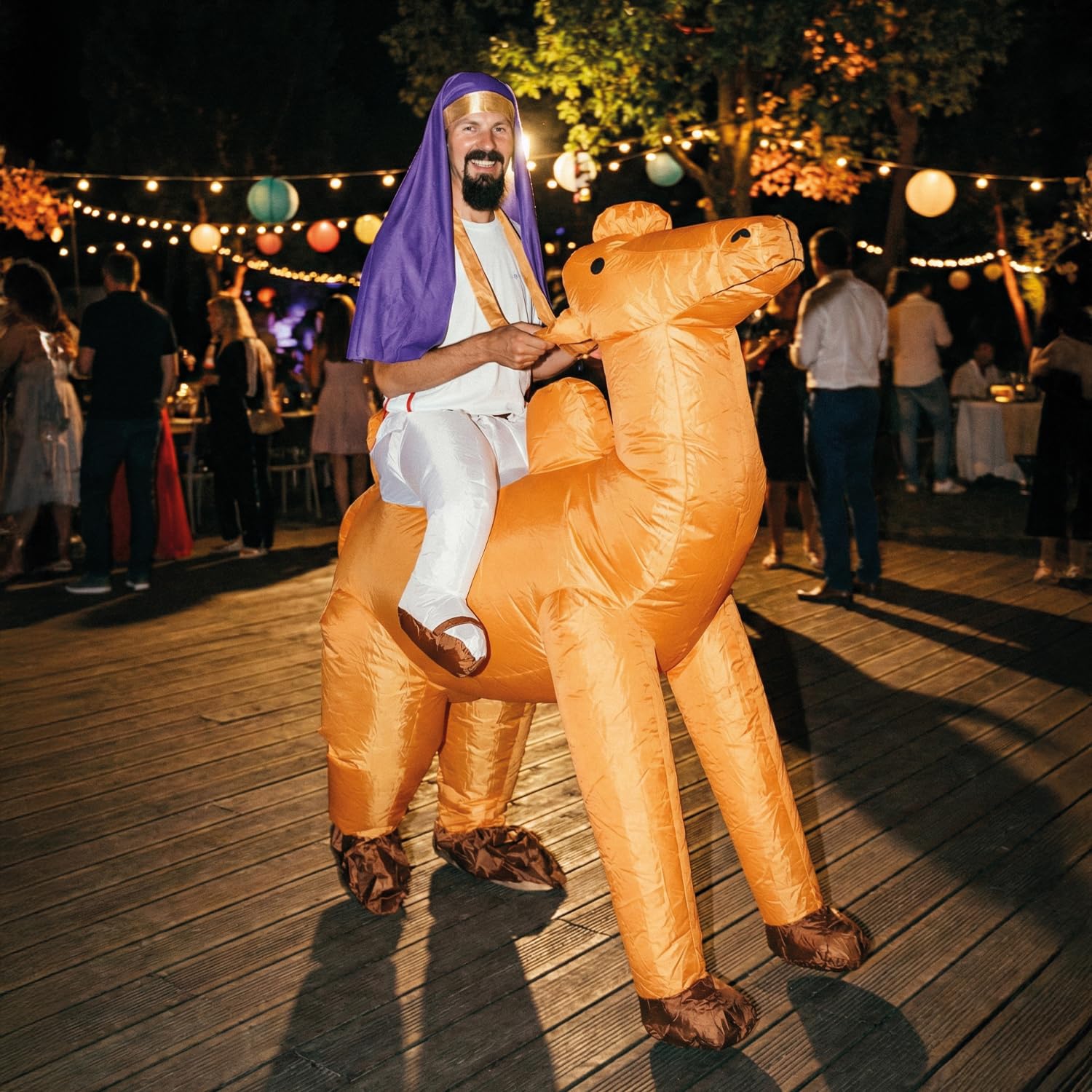 AirSuit® Disfraz de Camello Inflable | Traje Peculiar | Tamaño Adulto 160 a 190cm | Poliéster Cómodo | Resistente | Sistema de inflación Incluido | OriginalCup®