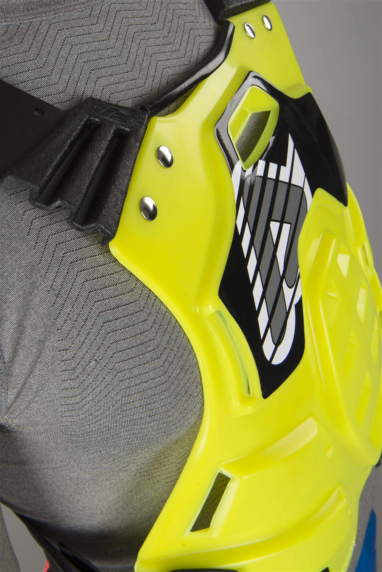 Acerbis Pettorina Profile