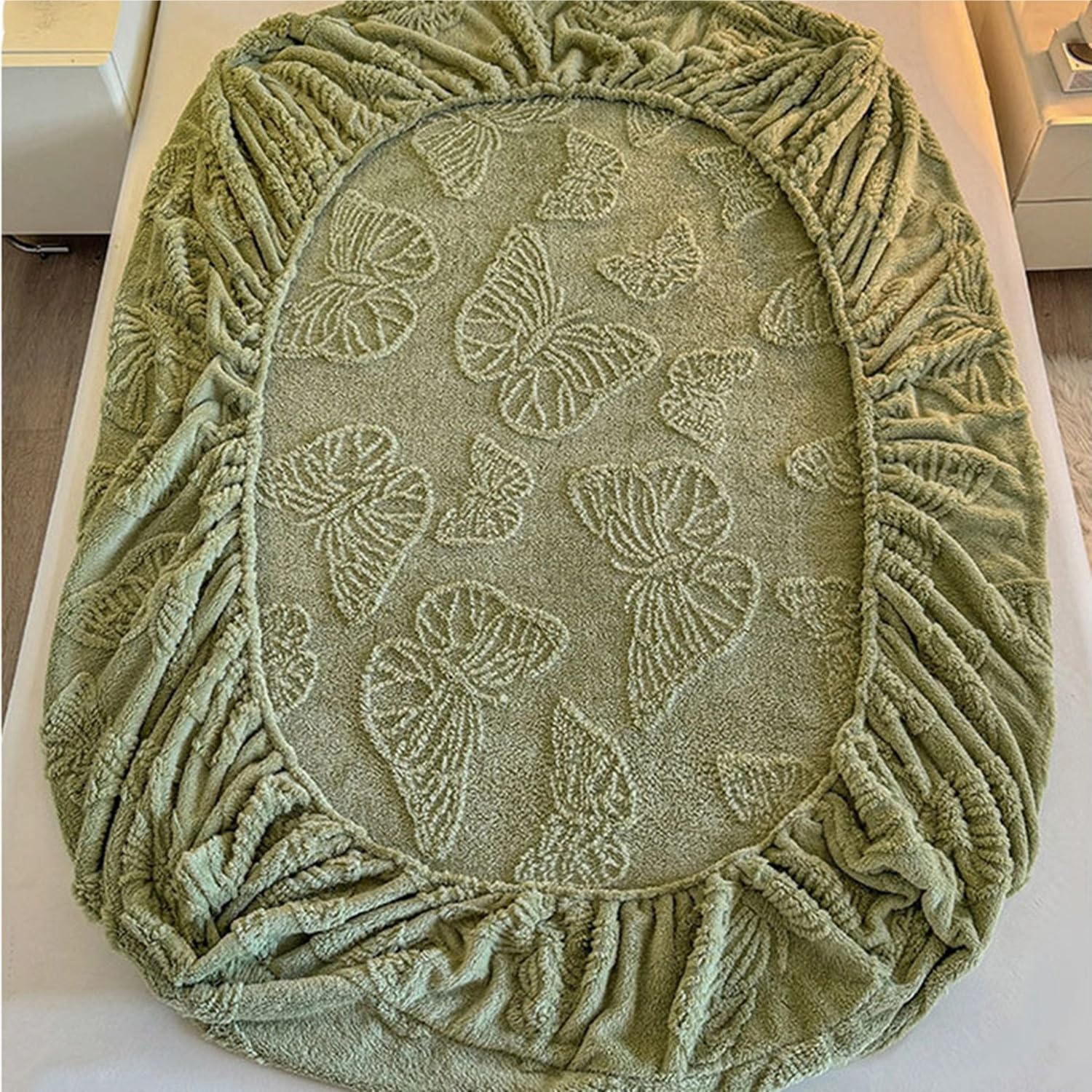 Coprimaterasso Traspirante e Impermeabile, in Morbido Tessuto taffetà con Elastico a 360° e Lavabile in Lavatrice (Grigio Chiaro, 180 * 200)