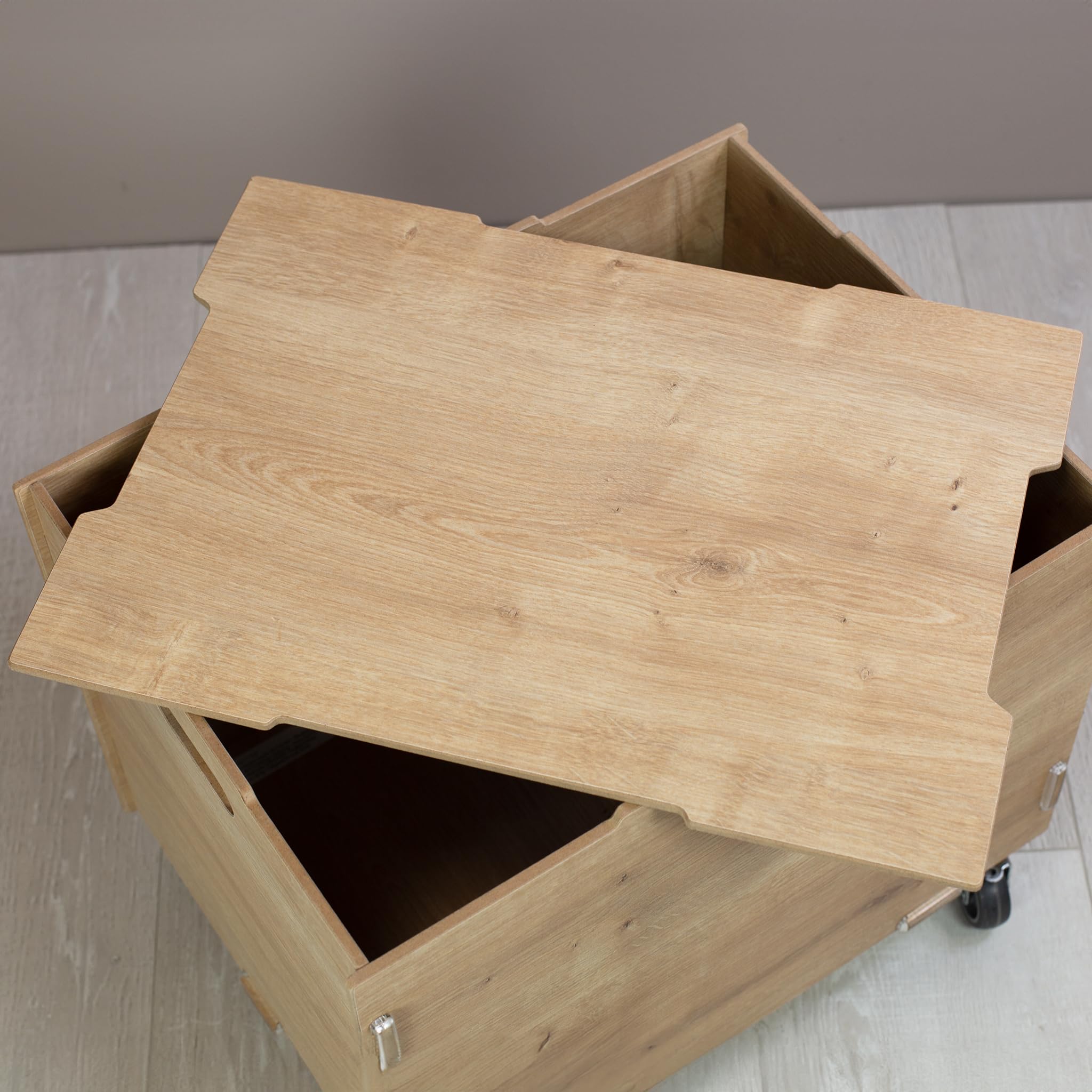 Striefchen® Personalisierte clipfritz Aufbewahrungskiste mit Rollen – Rollbox aus Holz personalisiert mit Name – Spielzeugkiste für Kinderzimmer