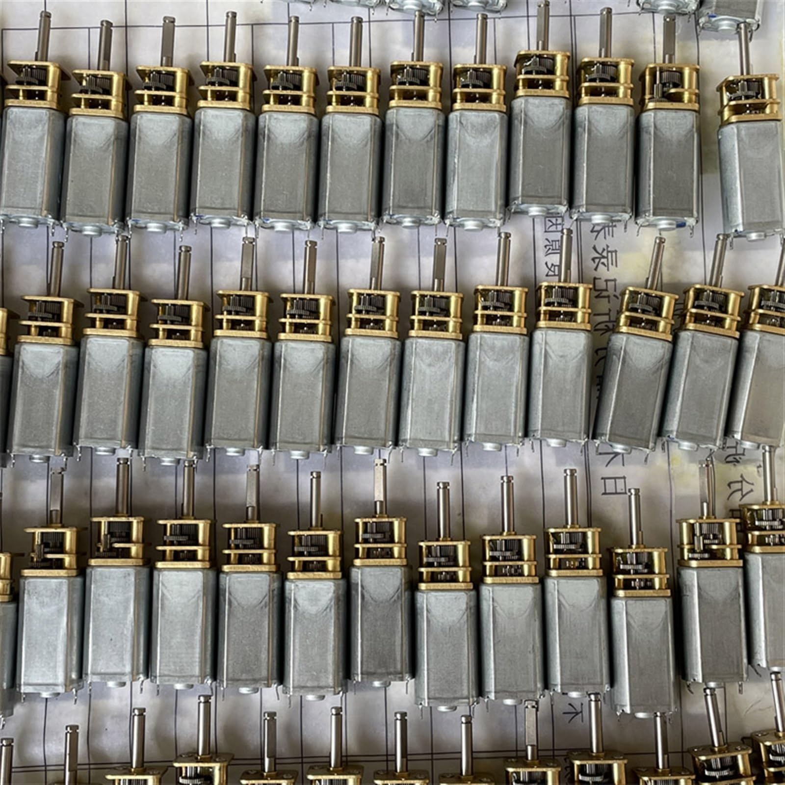 Mini 13mm 050 Motoriduttore Full Metal Riduttore Riduttore DC 3V 5V 6V 7.4V 140RPM 1 Pz