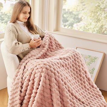 NEWCOSPLAY Pink 3D Clouds Jacquard Throw Blanket & Flannel 3D Bubble Pink Throw Blanket