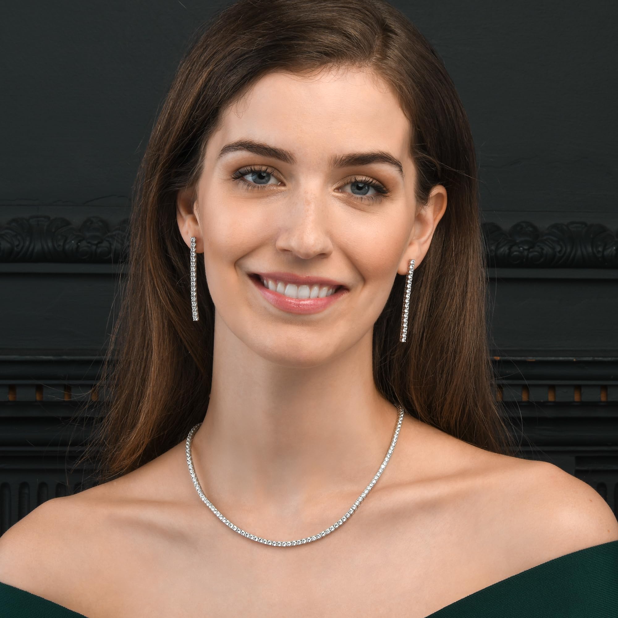 Diamond Treats Collar de Tenis en Plata de Ley 925, Impresionante Collar con Piedras de Circonita Cúbica, Collar de Cadena de Tenis en Plata de Ley 925 Para Mujer