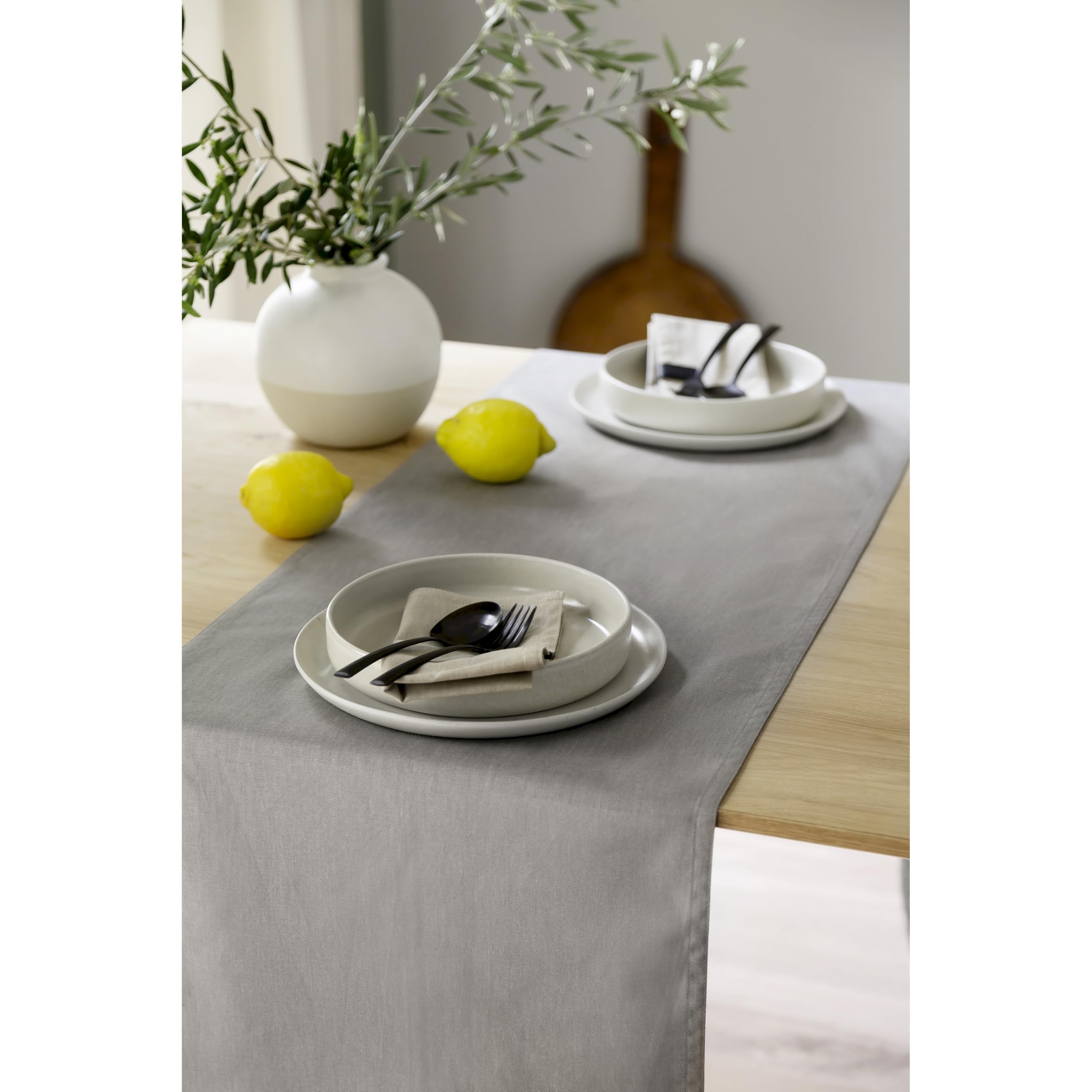 SCHÖNER WOHNEN Hochwertige Tischdecke 140x260cm Frühling Grau Uni - Tischwäsche modern aus 100% Baumwolle für Esstisch & Küchentisch - Ostern Tischdeko - Tischtuch Dekoration Öko-Tex