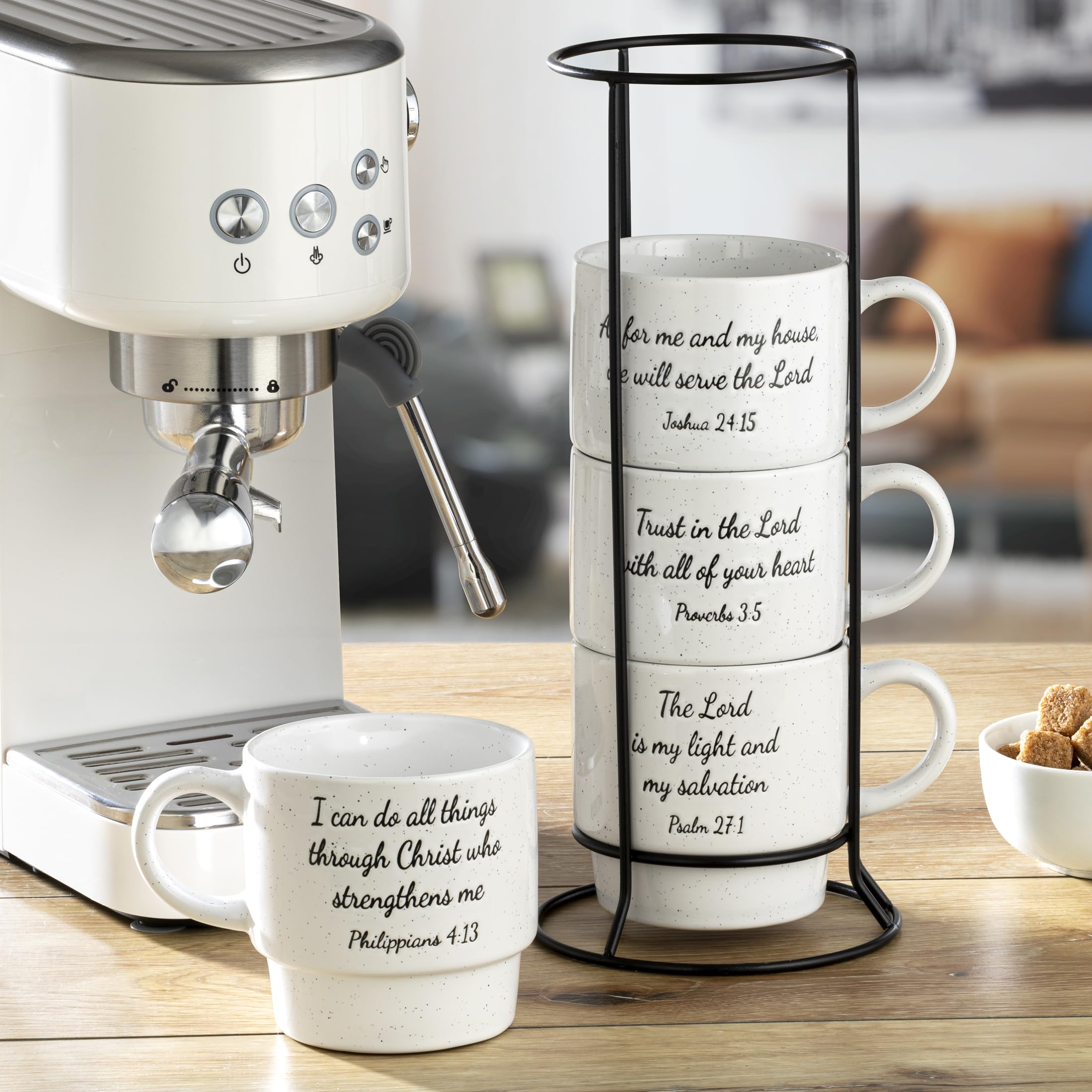 Signature Housewares Tazas de café inspiradoras con versículo bíblico, apilables, juego de 4 con soporte de metal, cerámica blanca