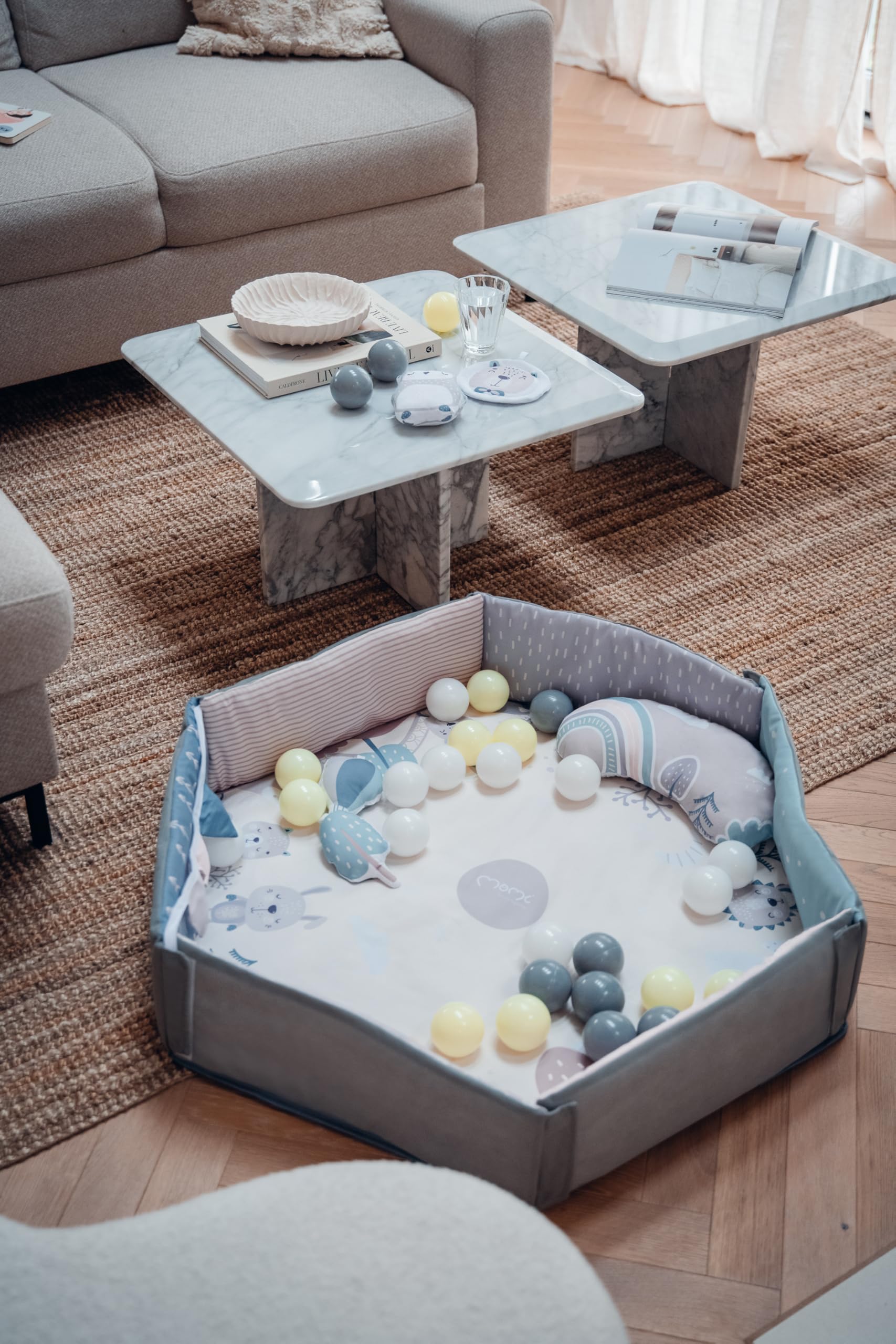 Arche de jeu MoMi PASTEL avec tapis rampant 3 en 1 pour bébé dès la naissance, tapis d'activité sensorielle avec 2 arches, bain de balles, 5 jouets, 20 balles avec sac