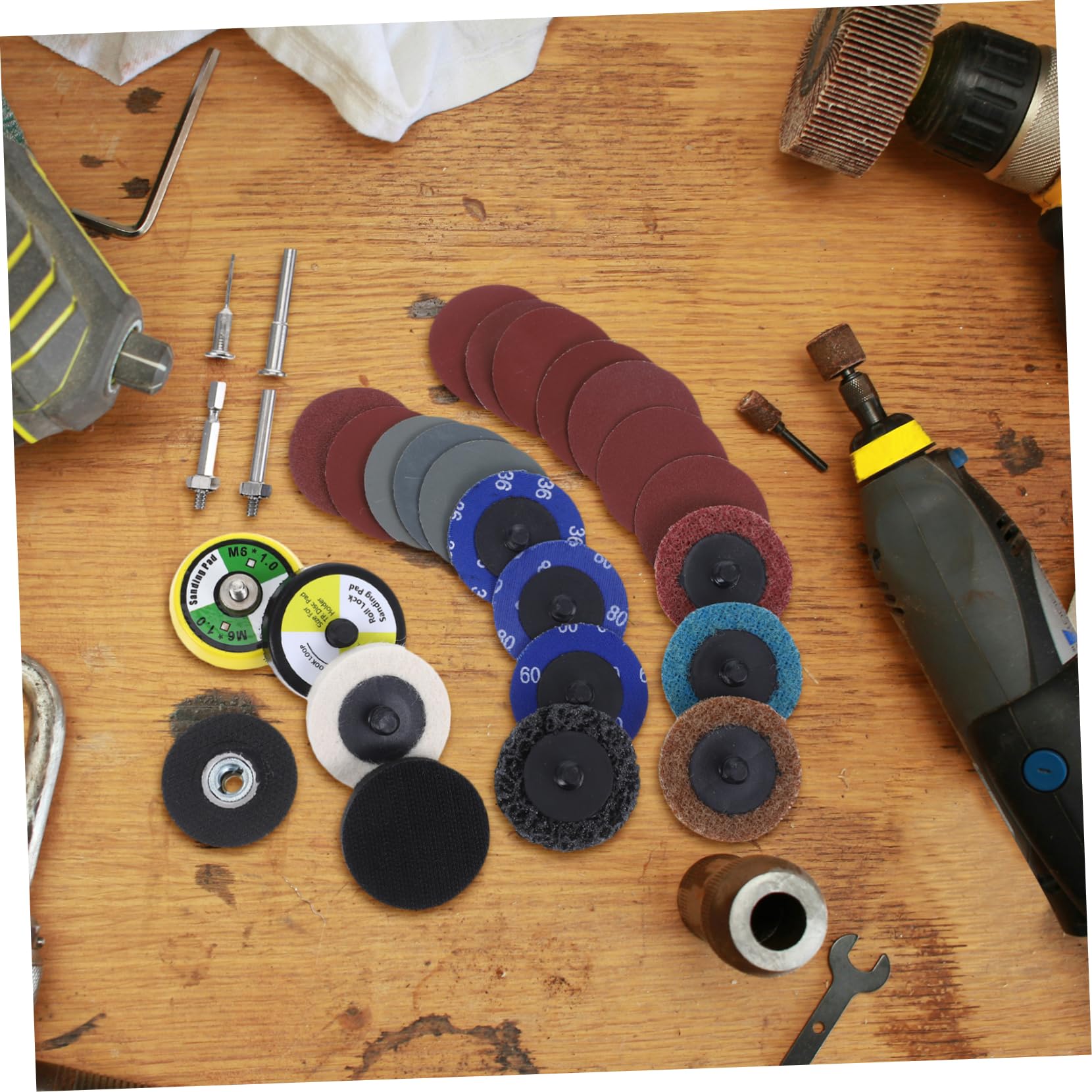 Kit de Disques de Ponçage 300 Pièces 50mm pour Perceuse et Meuleuse