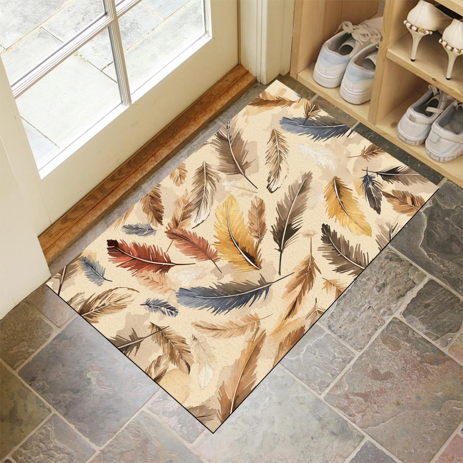 Tapis de porte extérieur à plumes d'époque pour un couloir propre et accueillant