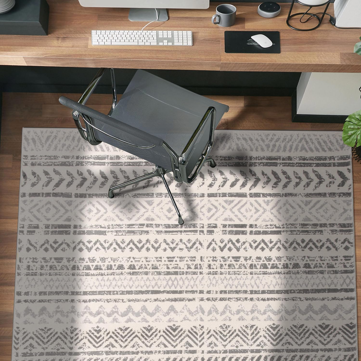 Rugshop Geometric Boho Area Rug – Gray Tribal Pattern, Perfect for Living Room, Bedroom, Office, 3'3" x 5'