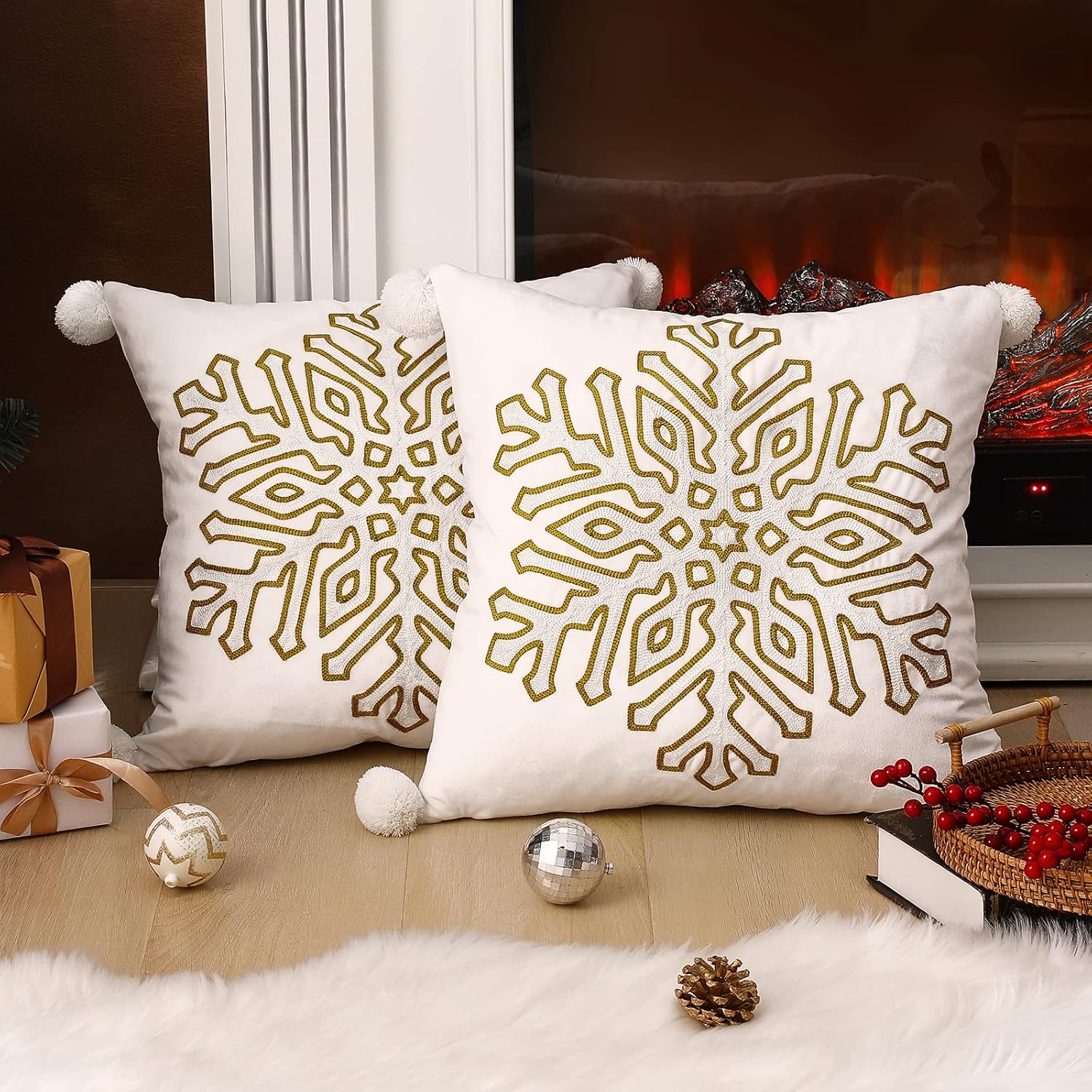 Lewondr 18x18 Christmas Pillow Covers Winter Snowflake