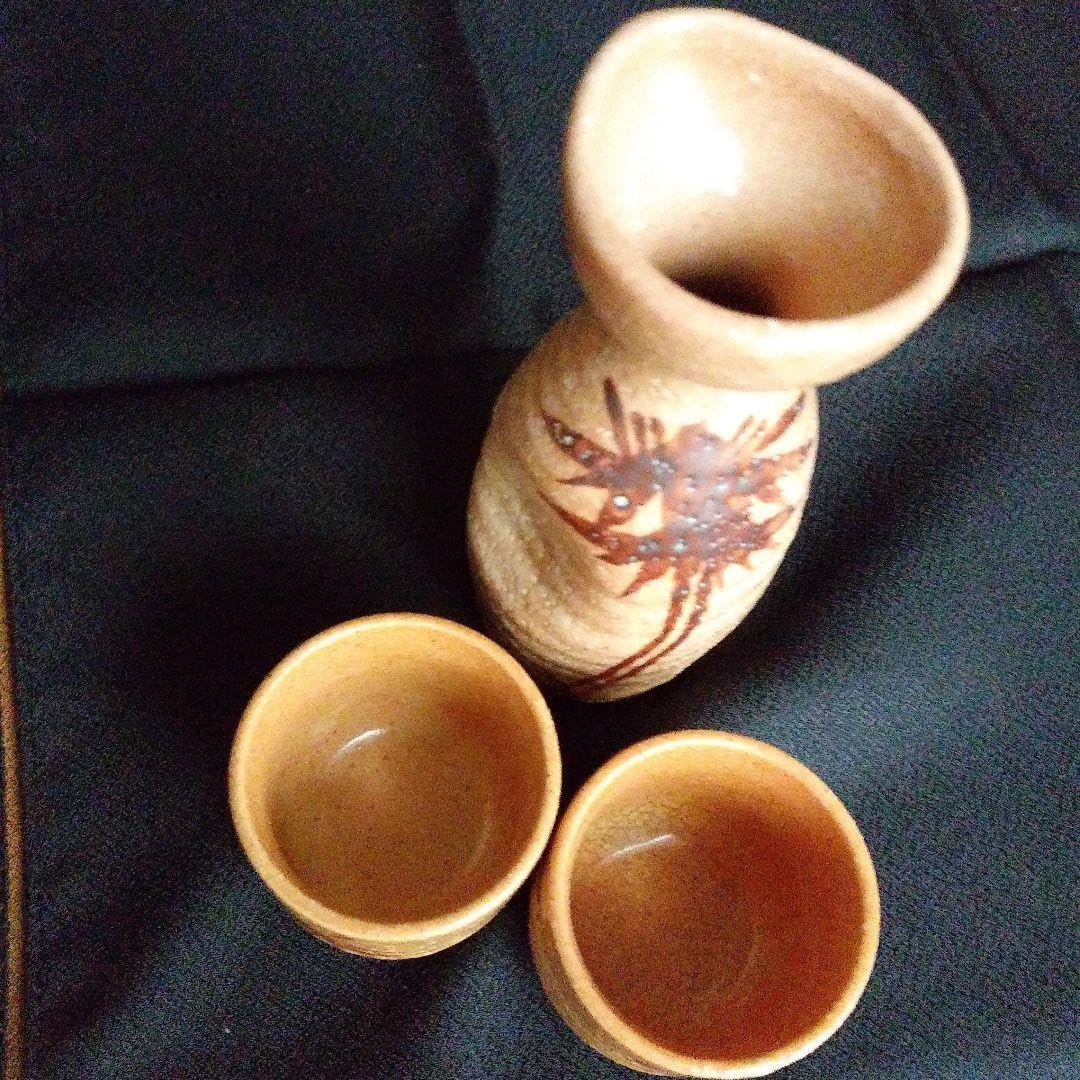 酒器 片口 亥 直径約14㌢ 酒器 片口 亥 直径約14㌢ 酒器（ぐい呑・徳利