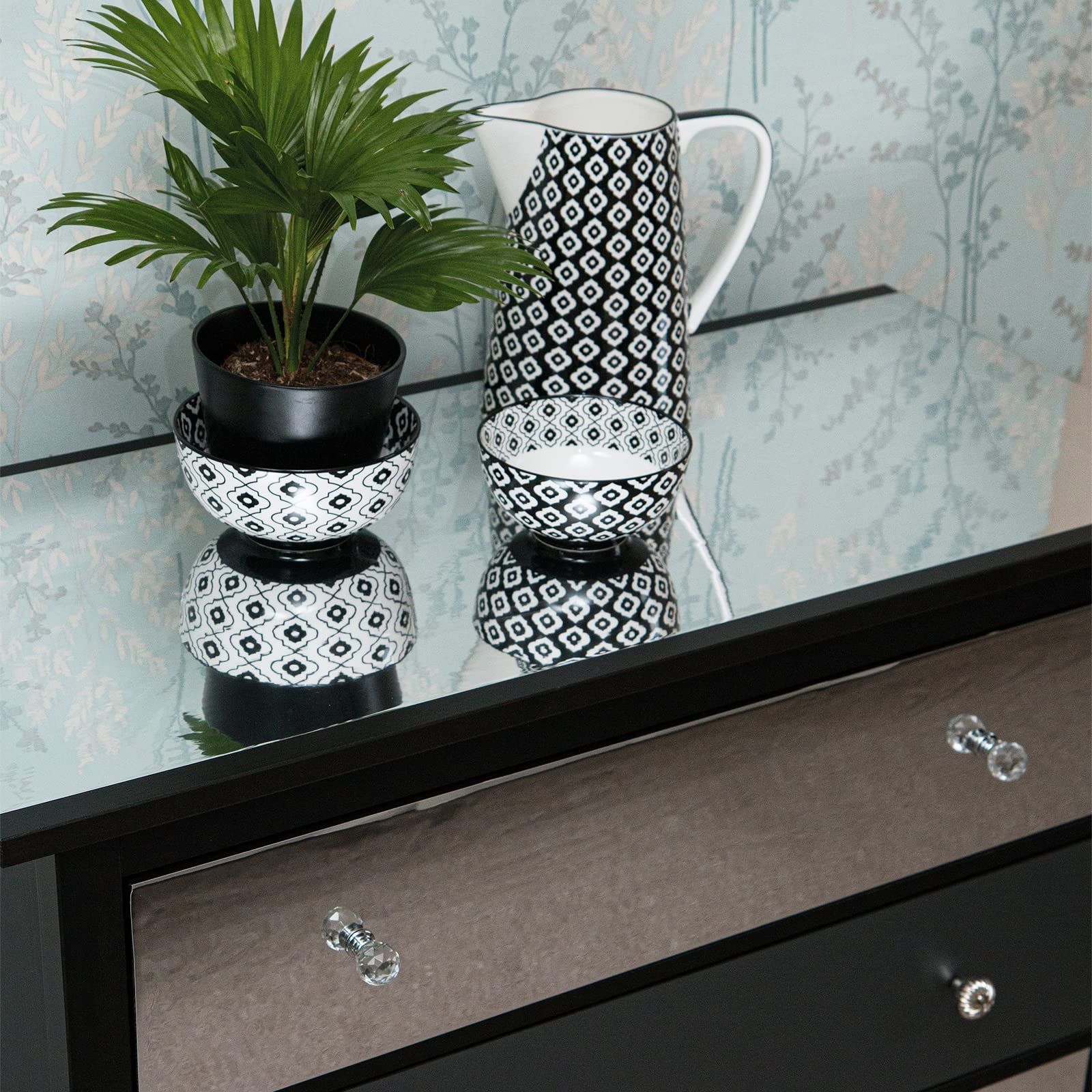 DecoMeister Pellicola Adesiva per Mobili 45x50 cm - Carta Adesiva Effetto Specchio Argento Riflettente in PVC Impermeabile e Lavabile - Pellicola Decorativa per Cucina, Armadi e Porte