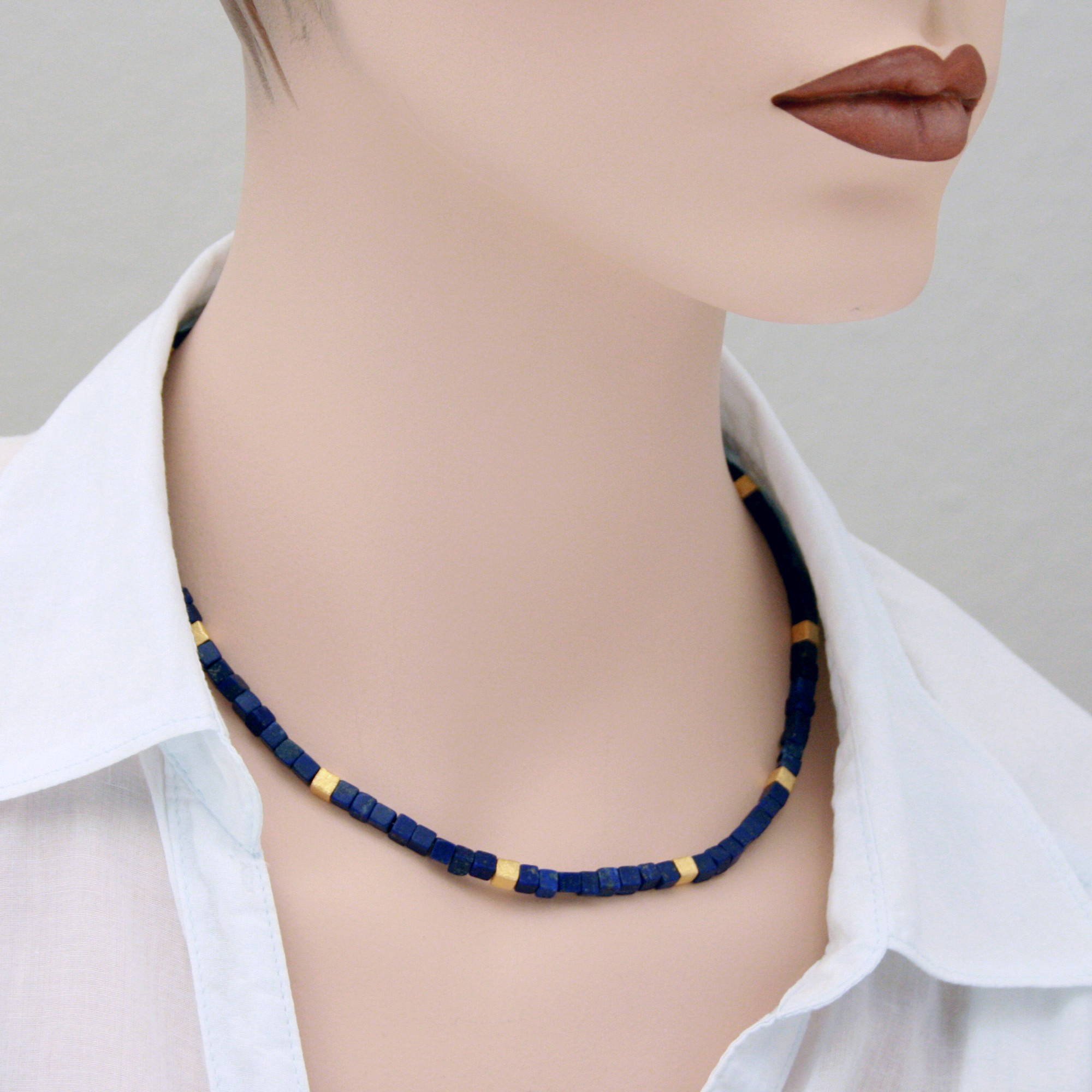 Lapislazuli-Kette, Würfel, Silber vergoldet