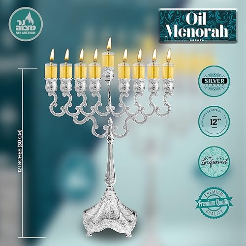 Miniatura 3 de Ner Mitzvah Menorá de aceite chapada en plata, se adapta a vasos de aceite de Janucá estándar y velas grandes, diseño en relieve, 12 pulgadas de alto