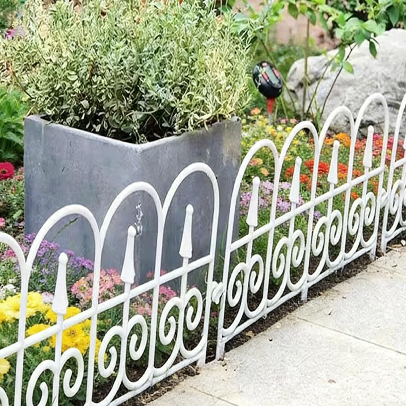Decorative Garden Fence, No Dig Metal Fence Panels, Rustproof Border Edging for Flower Beds, Animal Barrier Fencing for Yard Patio Lawn (White)