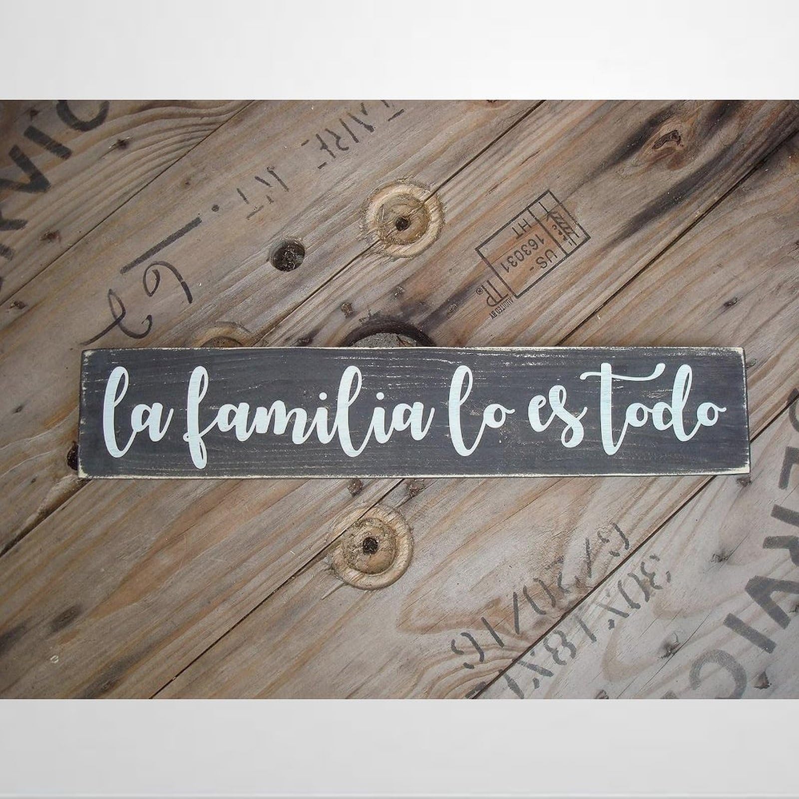 Mexican Wood Sign La Familia Lo ES Todo Spanish Country Home Art for The Hispanic House Latino Wedding Decoration Family Is Everything