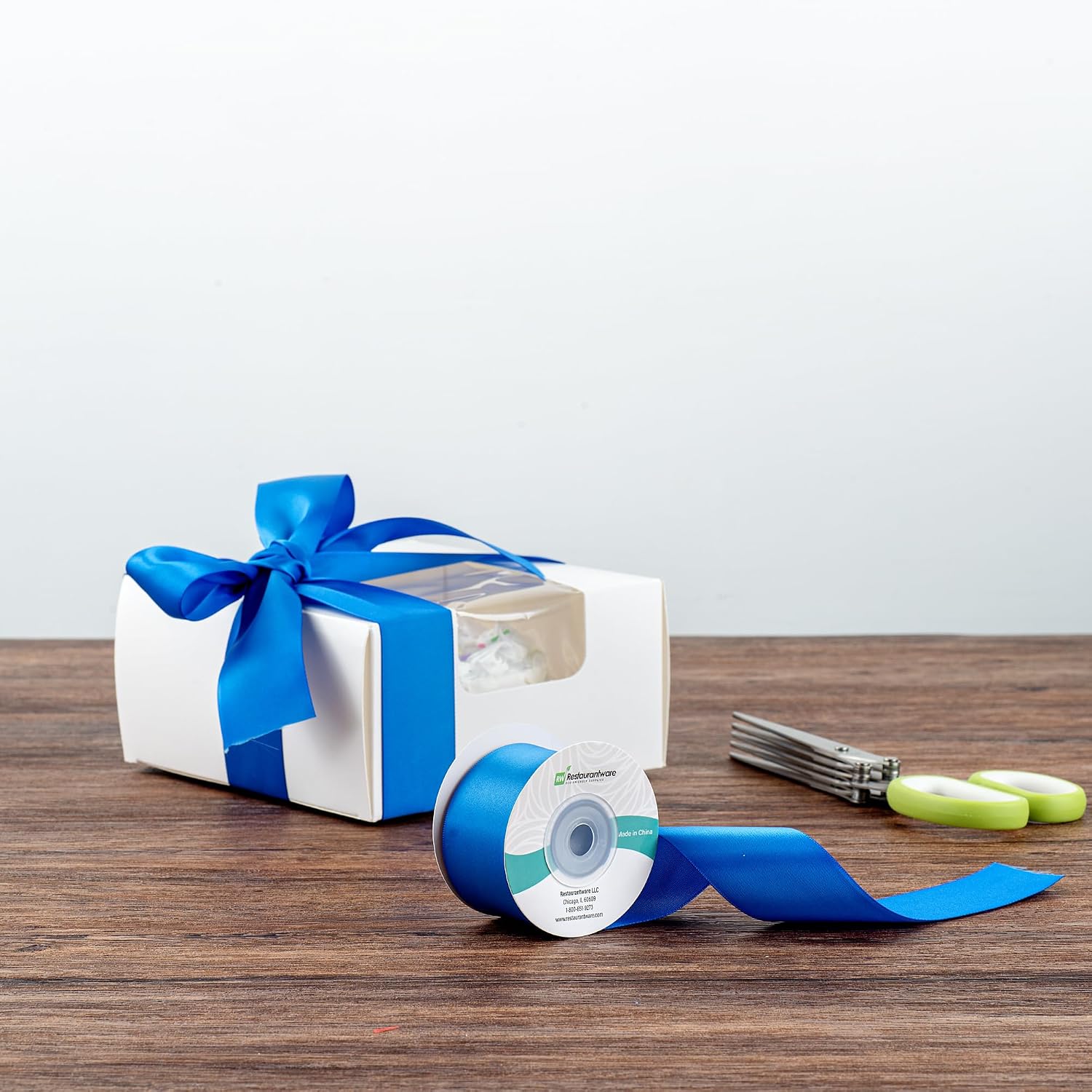 Restaurantware-Gift Tek 10 Yards x 1.5 Inch Satin Ribbon, 10 Single Faced Fabric Ribbon - Wide, Vibrant, Royal Blue Polyester Ribbons, Solid Colored, for Gift Wrapping, Crafts, Weddings, Parties