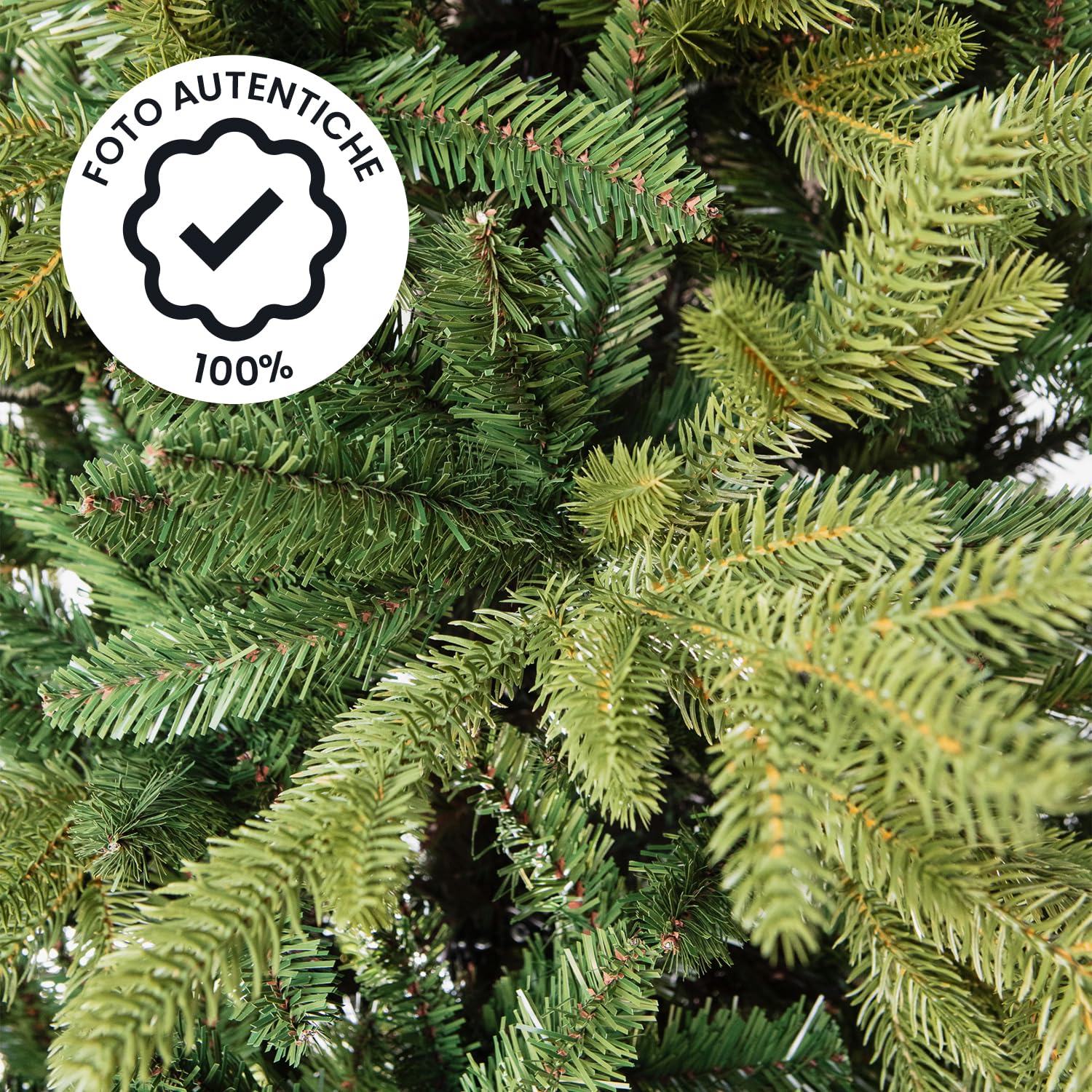 Albero di Natale Extra Folto e Realistico, Naturale in PVC di Alta Qualità, Facile da Montare con Base Stabile, 1372 Rami Fitti per Decorazioni Natalizie di Grande Impatto, 210 cm