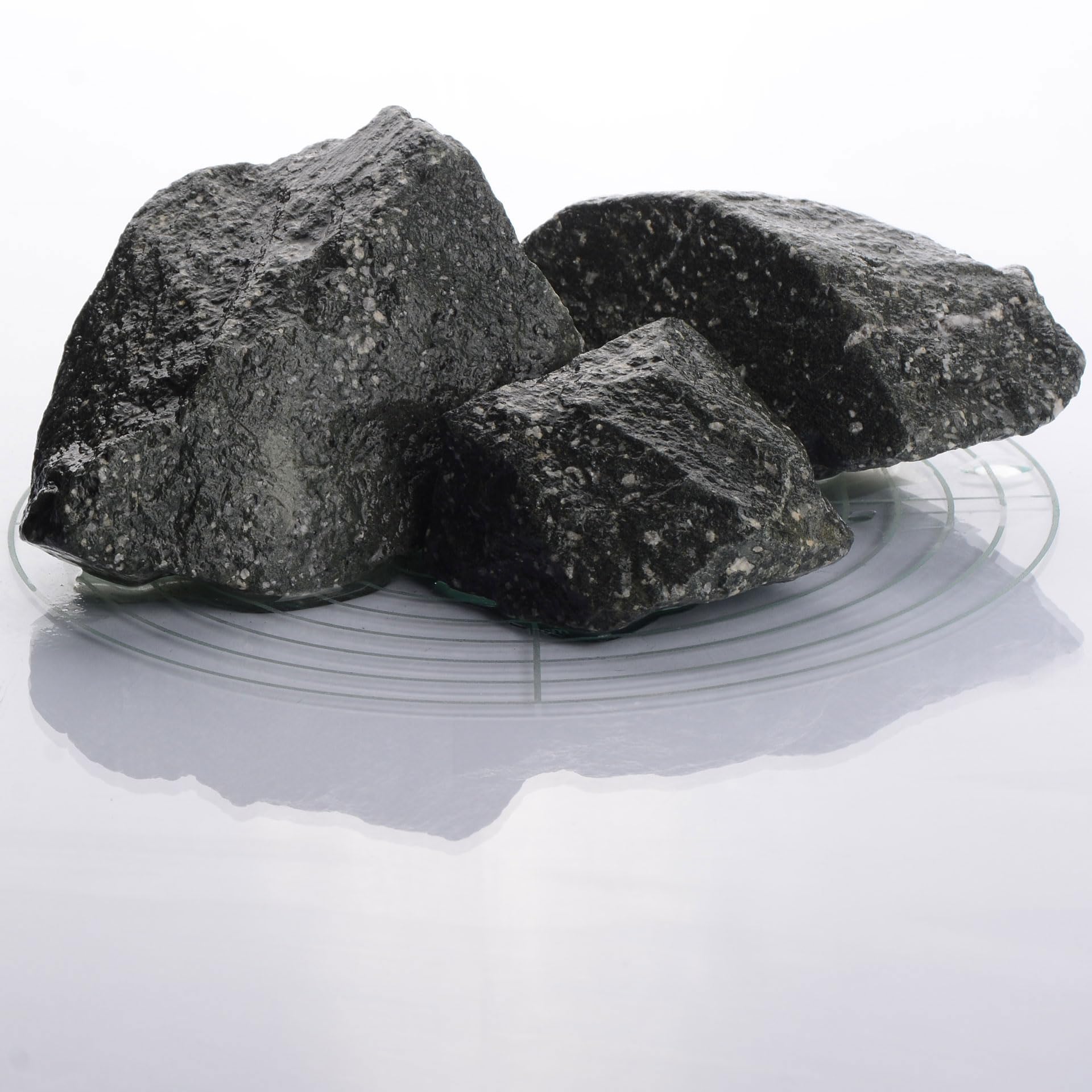 Schicker Mineral Deutsche Saunasteine 25 kg, hochwertige Diabas Aufgusssteine, handverlesen, hohe Widerstandsfähigkeit und Wärmespeicherfähigkeit, für alle Arten von Saunaöfen, 50-110 mm