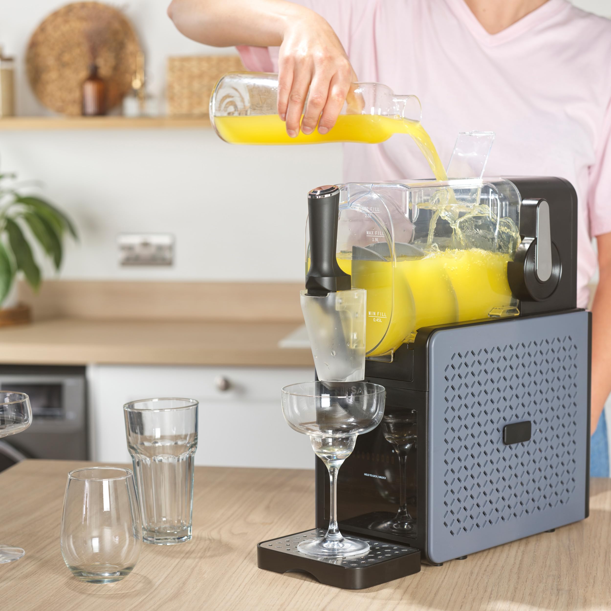 Salter Macchina per granite – Macchina per bevande ghiacciate, cocktail, frappè, milkshake, senza ghiaccio, 5 programmi preimpostati, capacità 2,5 L, mantiene il freddo per 12 ore, 200 W