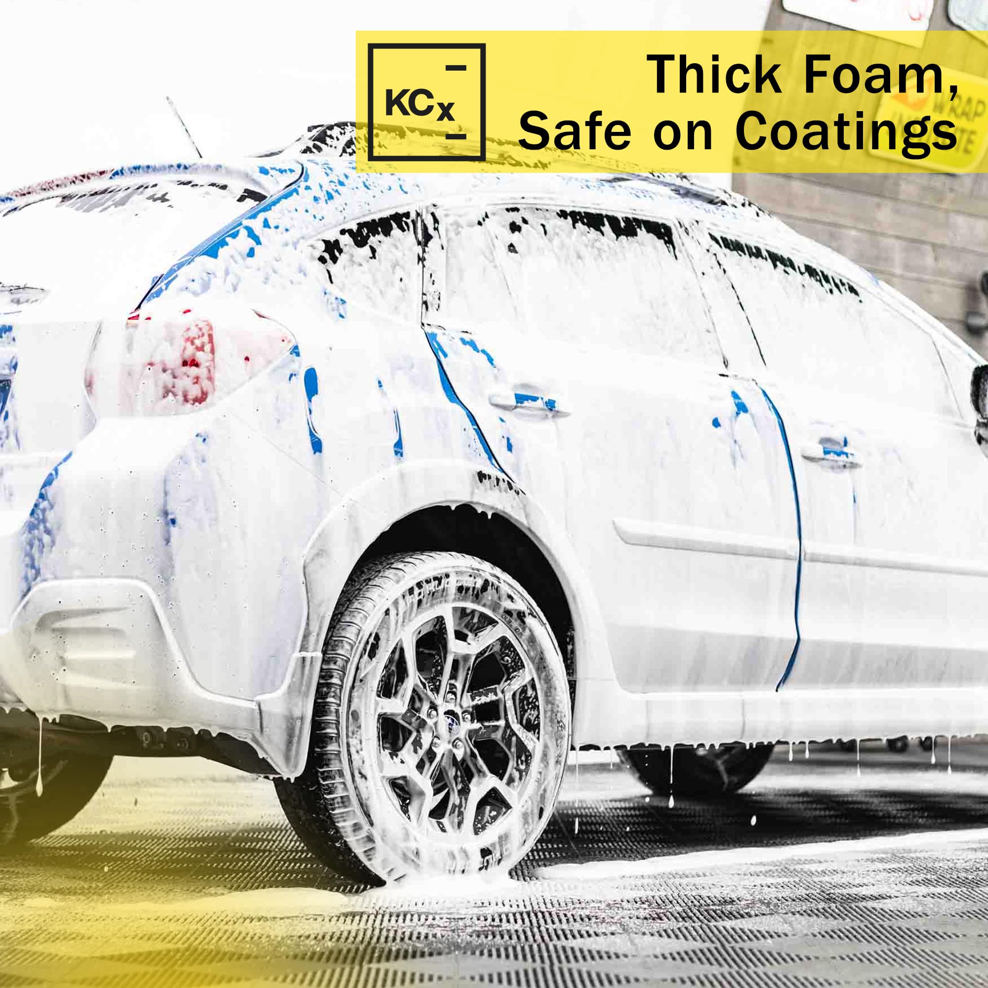 KOCHCHEMIE Koch-Chemie Active Foam - Libre de fosfatos y NTA, Protector de Pintura, formulación de Espuma única, Aroma de sándalo de Larga duración (1 litro)
