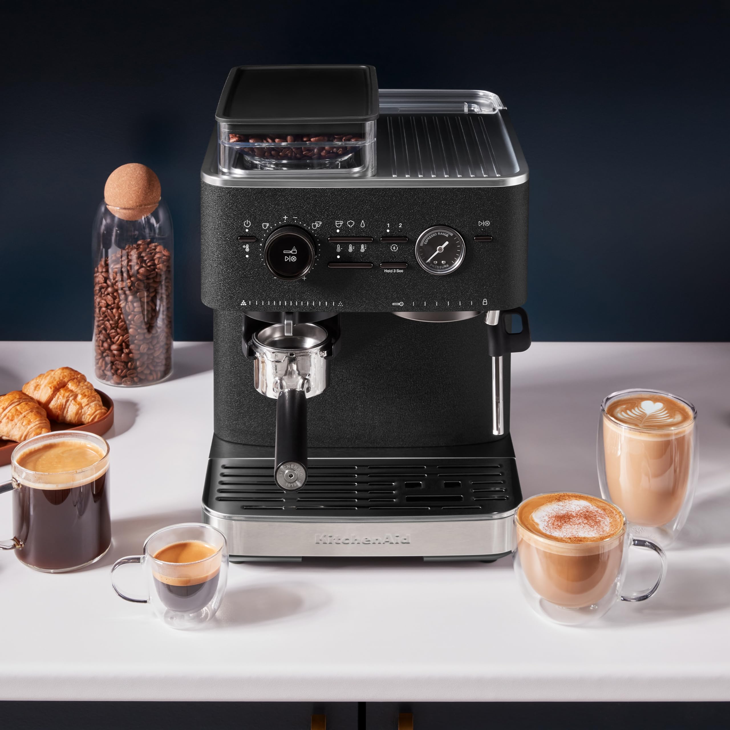KitchenAid Machine a Café Grain - Machine à expresso semi-automatique - Machine Expresso et Cappuccino avec broyeur à café conique intégré - pot à lait 355 ml - Truffe noire