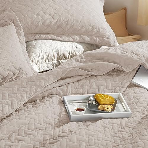 Vista 38 de Bedsure – Juego de colcha ligera con patrón de tejido de canasta, juego de edredón suave para todas las estaciones, incluye 2 fundas de almohada 08