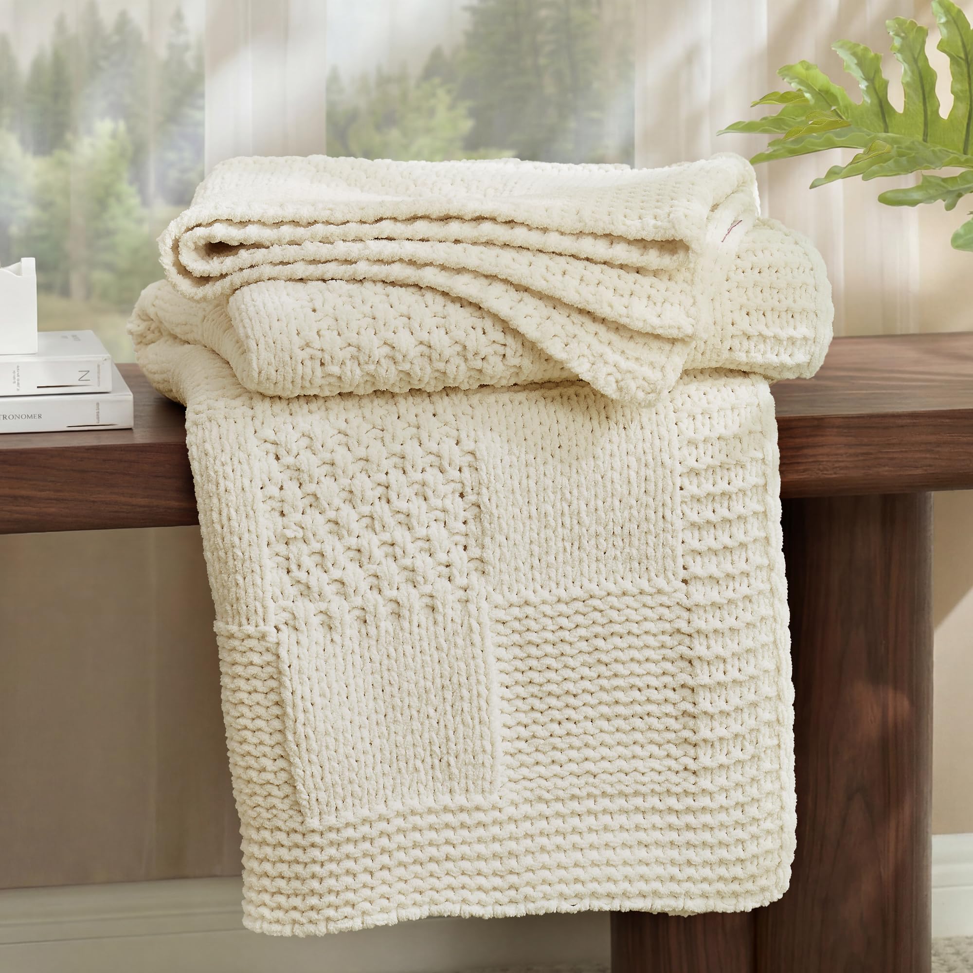 Amélie Home Checkered Chenille Knit Throw Blanket for Couch, Ivory, 50"x60"